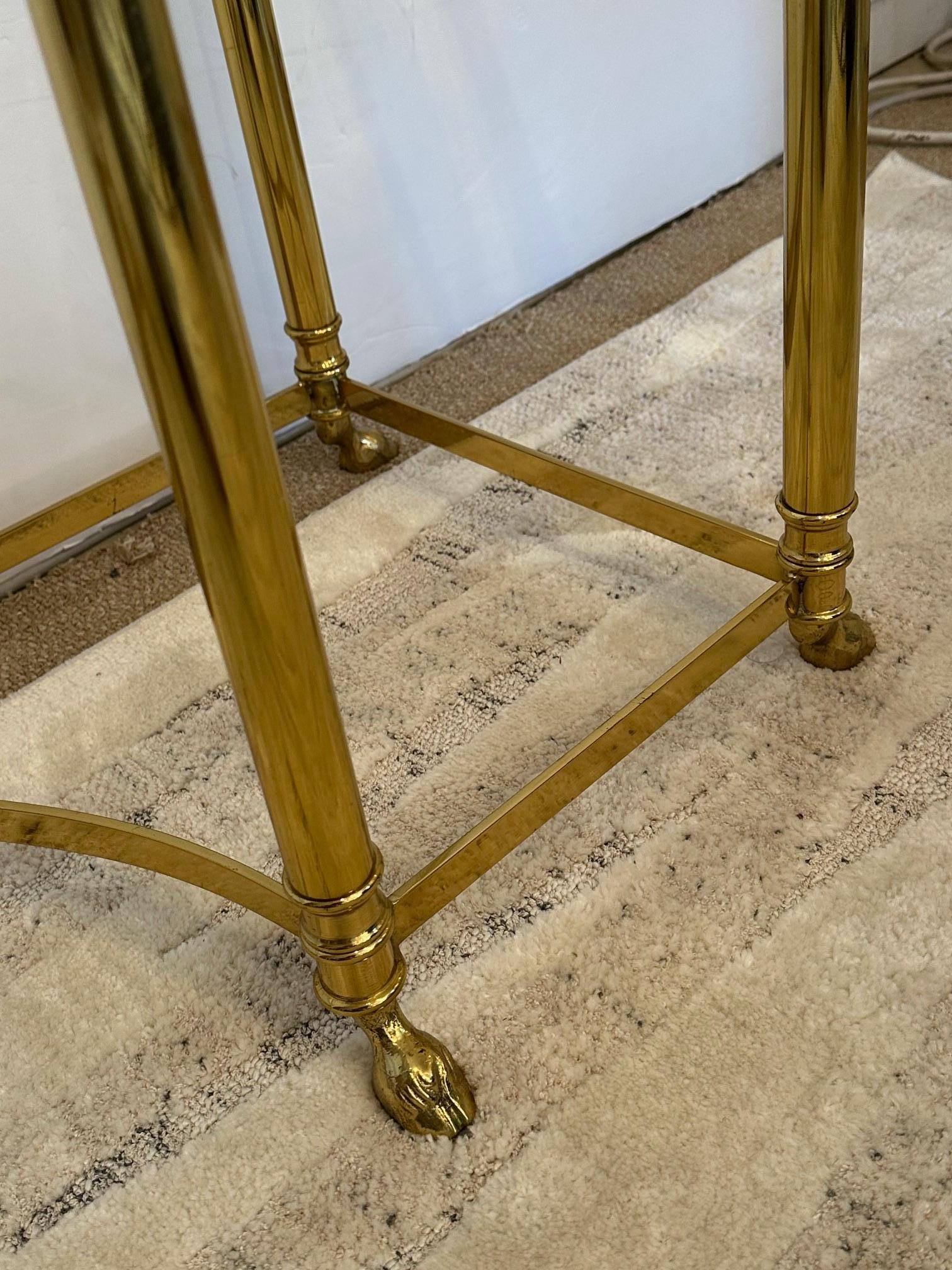 Mesa consola de latón y cristal biselado de LaBarge en venta 3