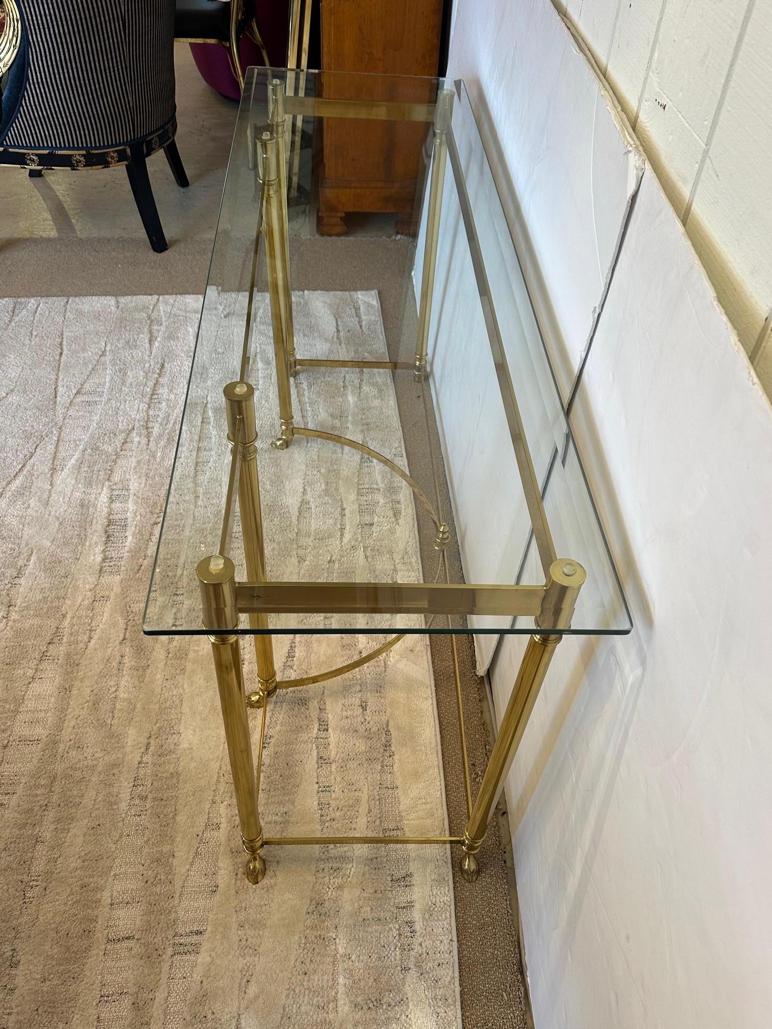 Mesa consola de latón y cristal biselado de LaBarge en venta 5