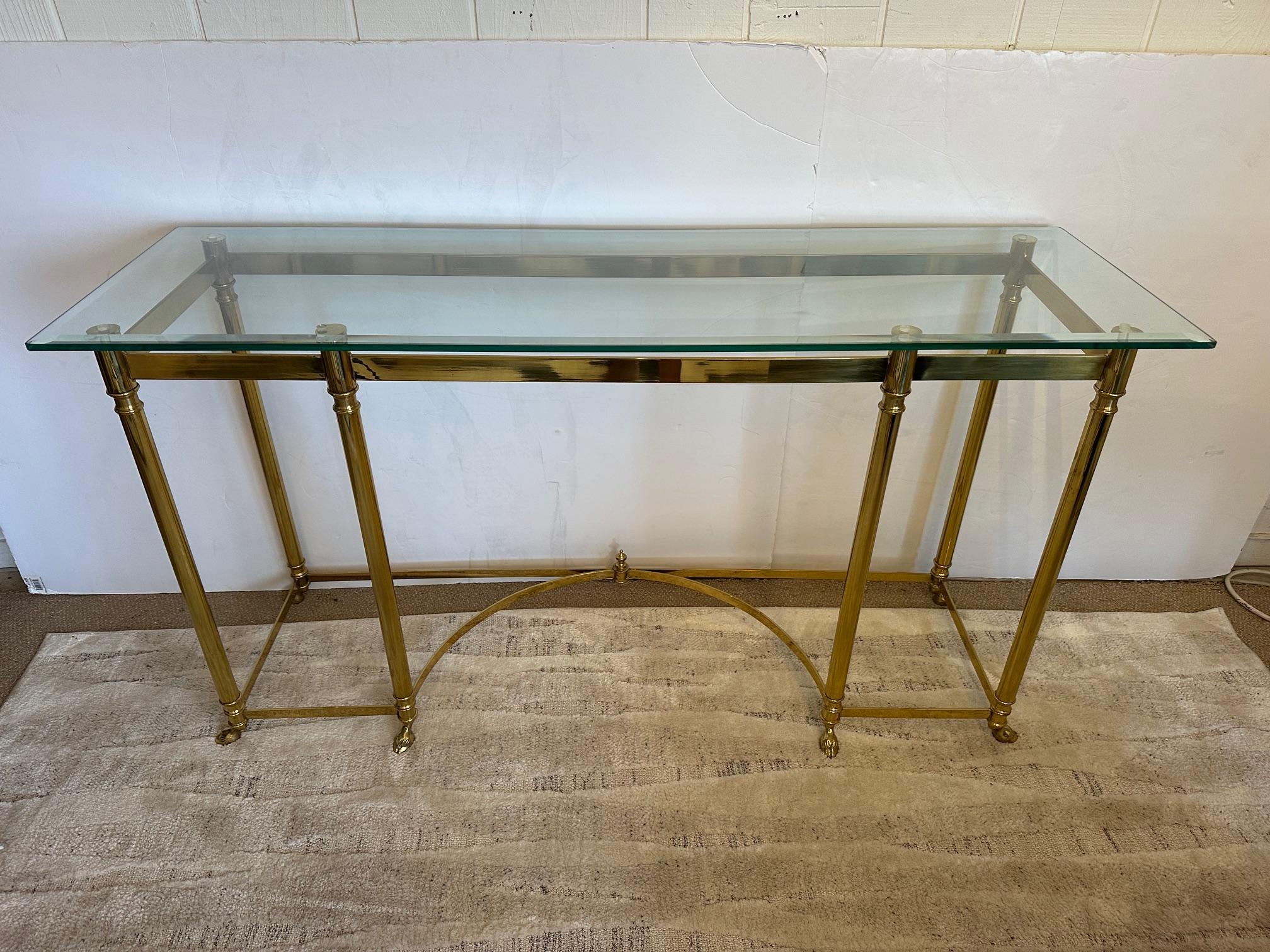 Mesa consola de latón y cristal biselado de LaBarge en venta 7