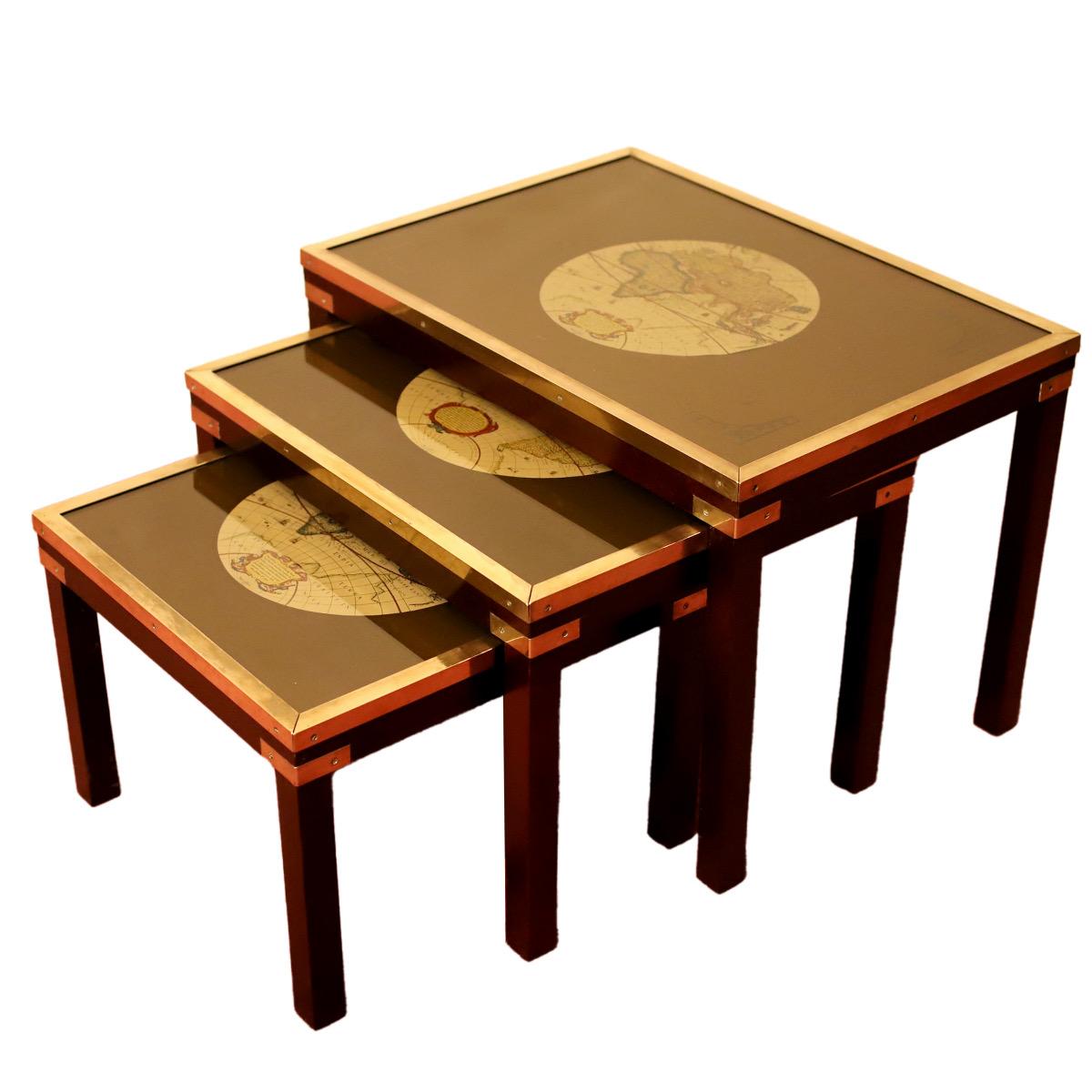 Beautiful Brass Bound Military Campaign Nesting Tables with glass top and decorative antique world map.
Don't hesitate to contact me if you have any questions.
Please have a closer look at the pictures because they form part of the