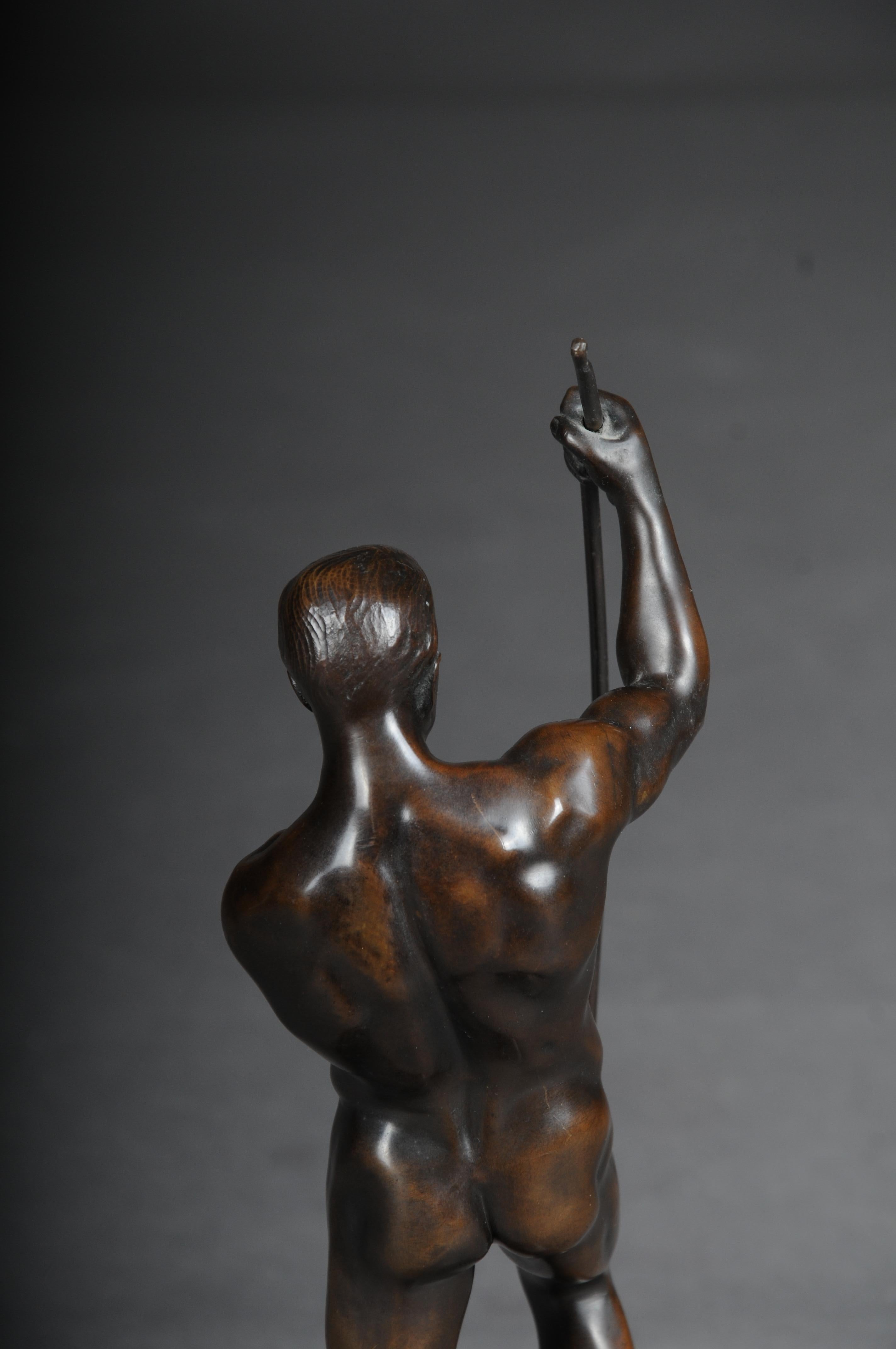 Beautiful Bronze Figure, the Bowman, Signed H. Riese, 20th Century For Sale 9
