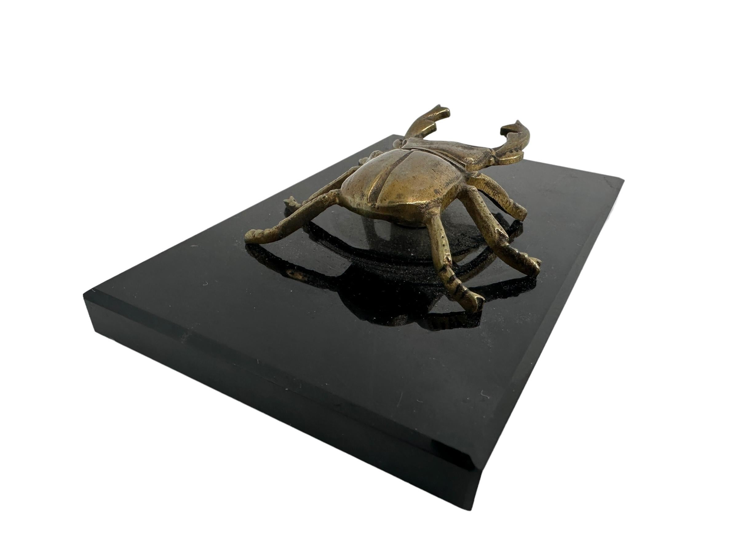 bellissima scultura in bronzo di un cervo scarabeo, vintage Germania, 1890 In condizioni buone in vendita a Nuernberg, DE