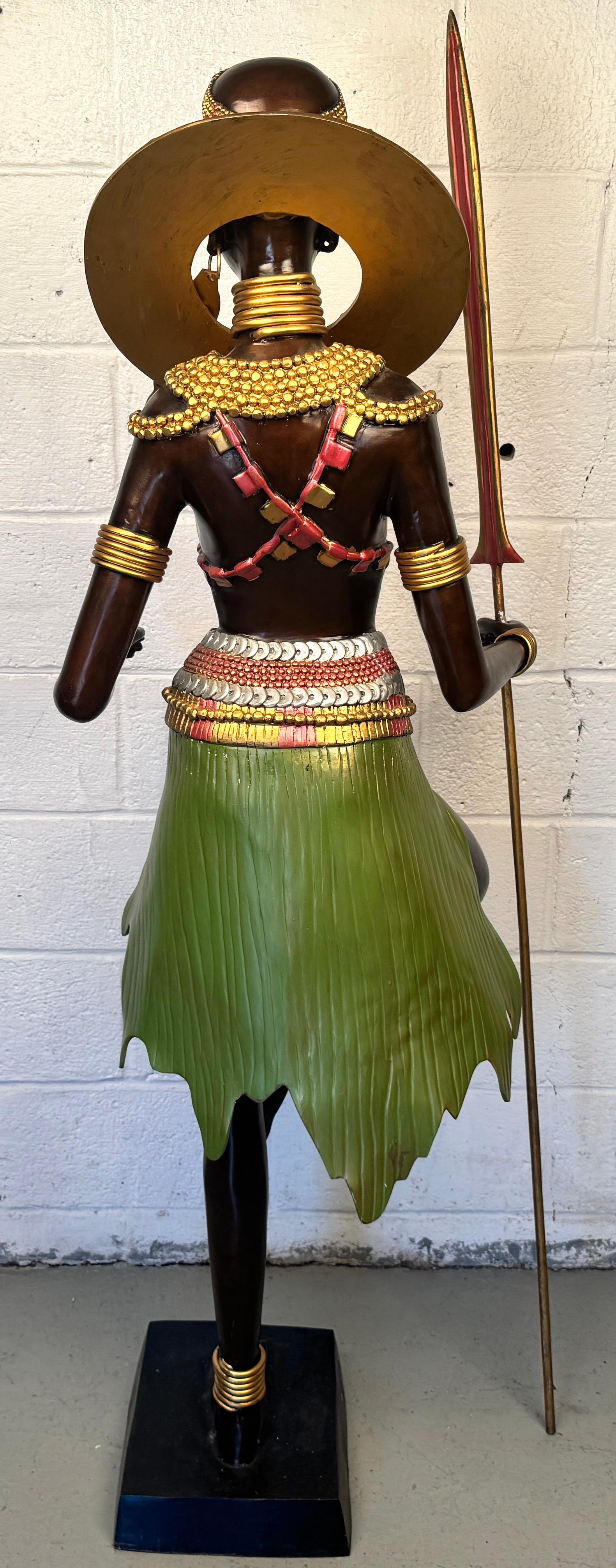 Beautiful Bronze Vintage Statue of Maasai Warrior by Casa Padrino For Sale 1