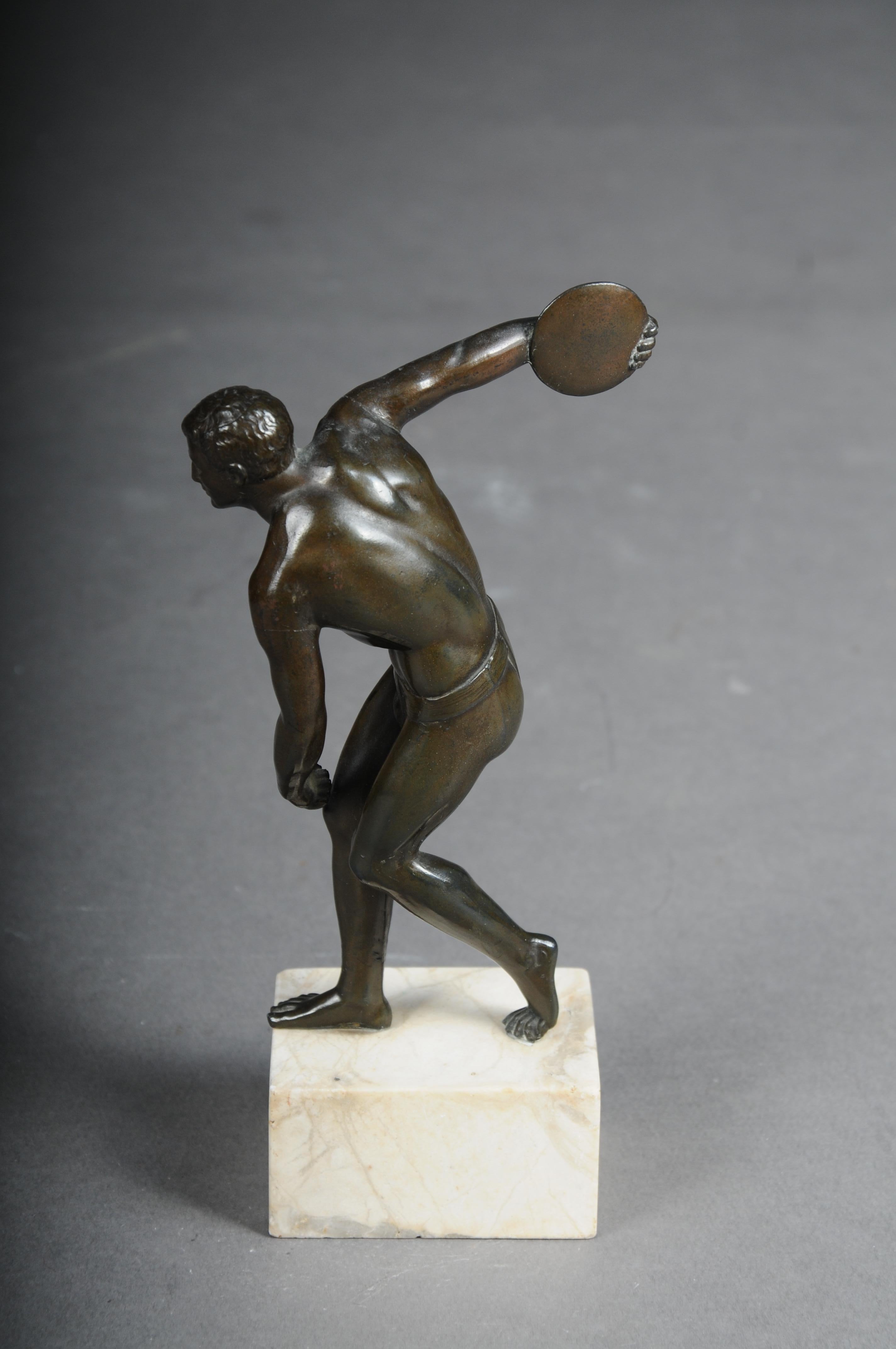 Magnifique jeté de disques athlétique en bronze, Allemagne, XXe siècle Bon état - En vente à Berlin, DE