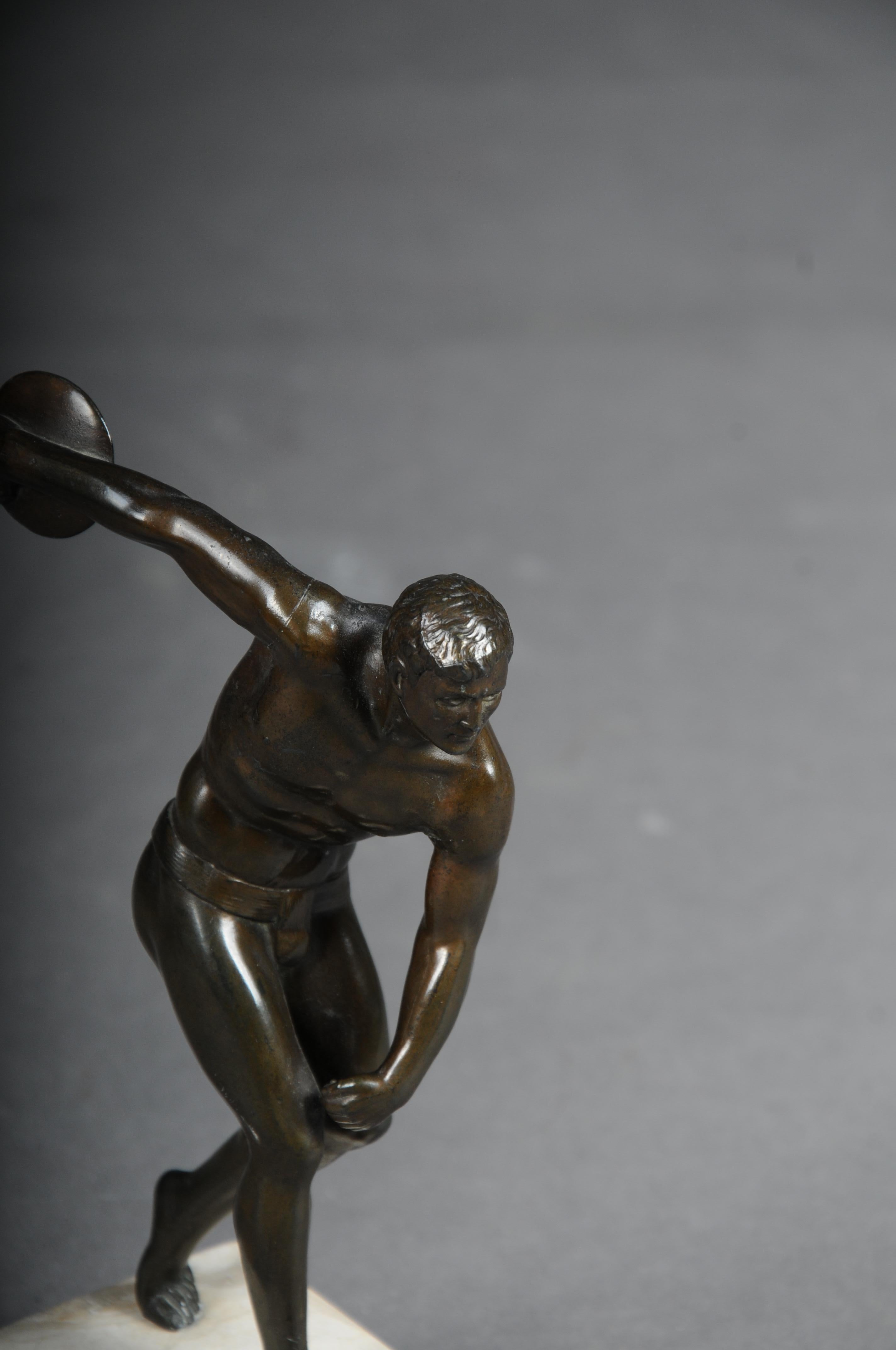 Zinc Magnifique jeté de disques athlétique en bronze, Allemagne, XXe siècle en vente