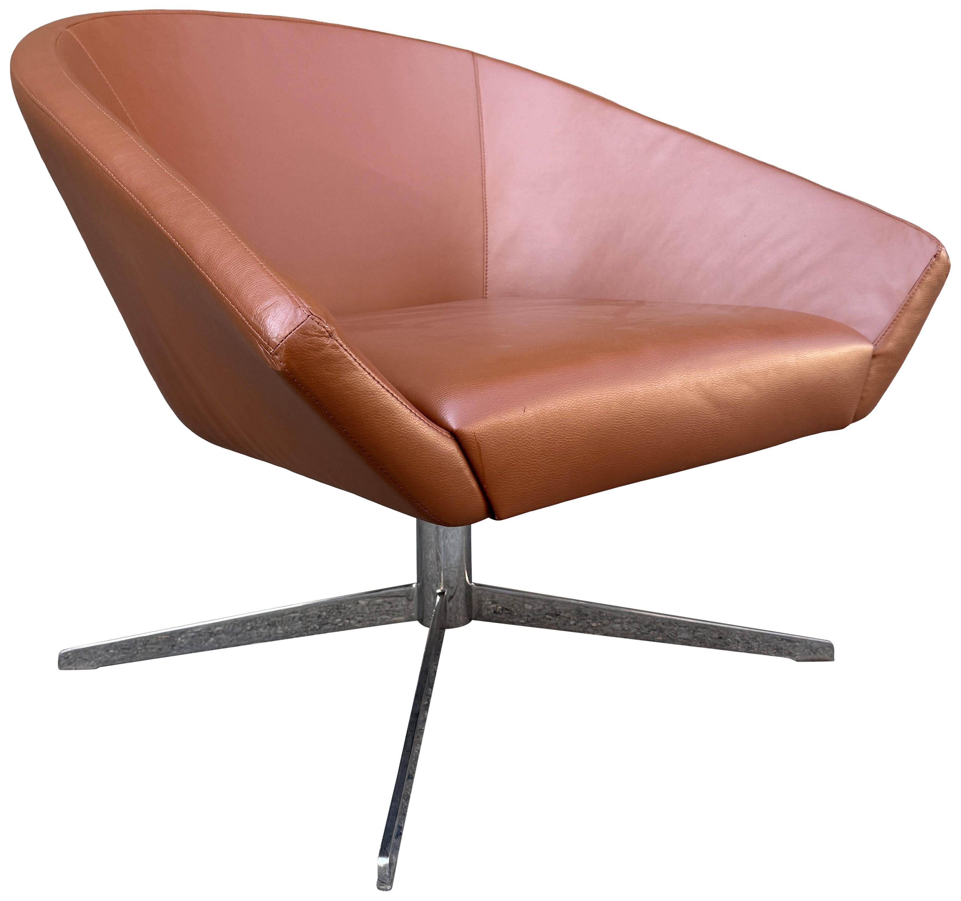 Post-Modern Beautiful Saddle Brown Leather Lounge Chairs for Bernhardt, 