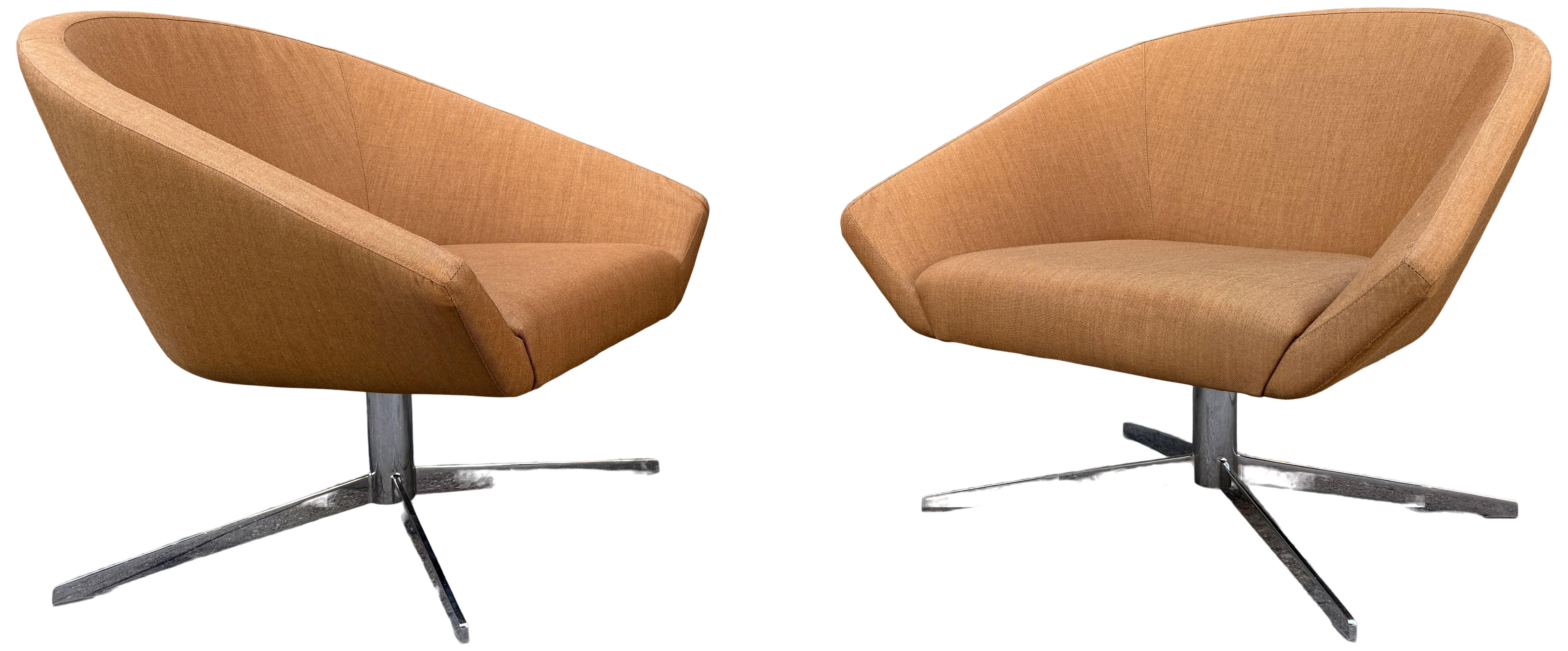 Wunderschöne Brown Remy Lounge Chairs für Bernhardt, 