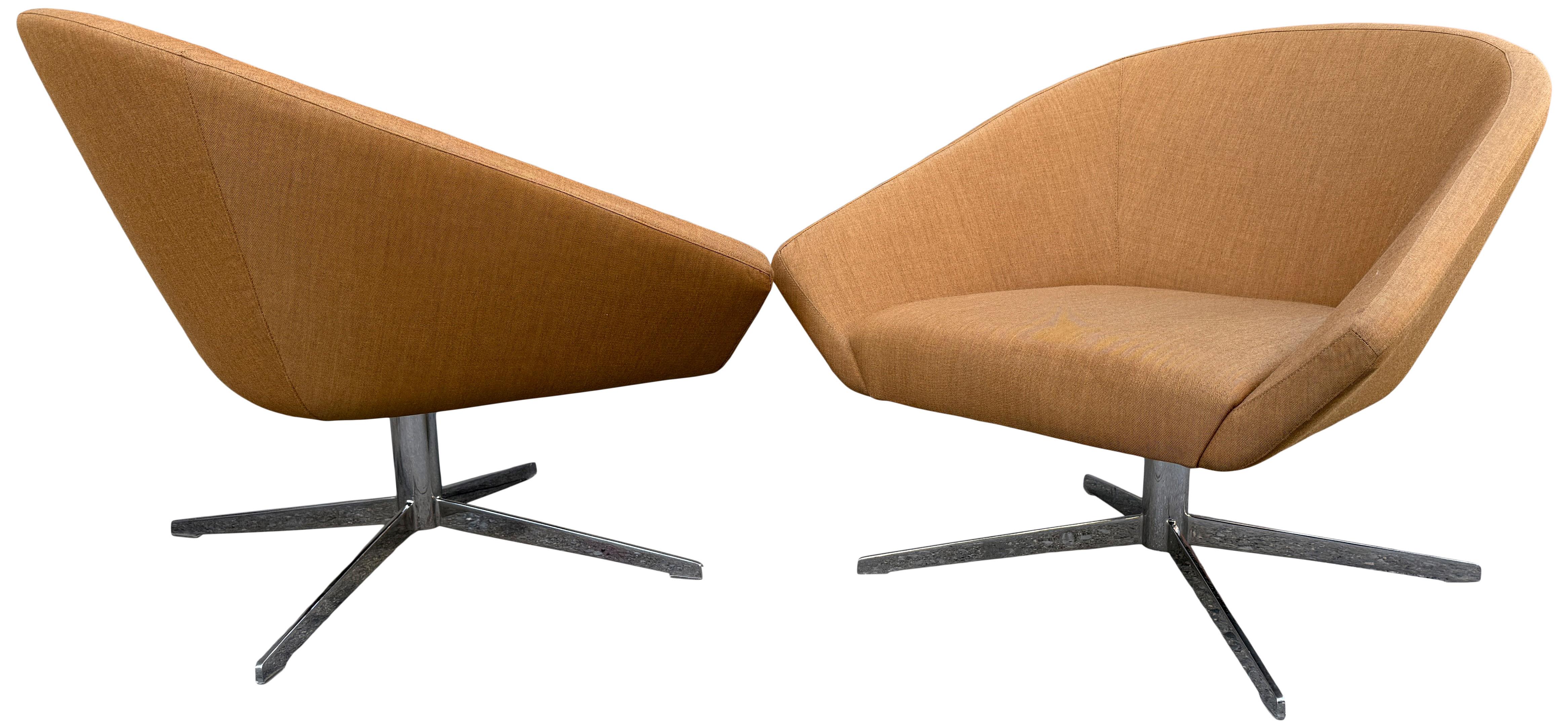 Wunderschöne Brown Remy Lounge Chairs für Bernhardt, 