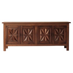 Bellissima credenza francese grafica brutalista in oak, anni '60