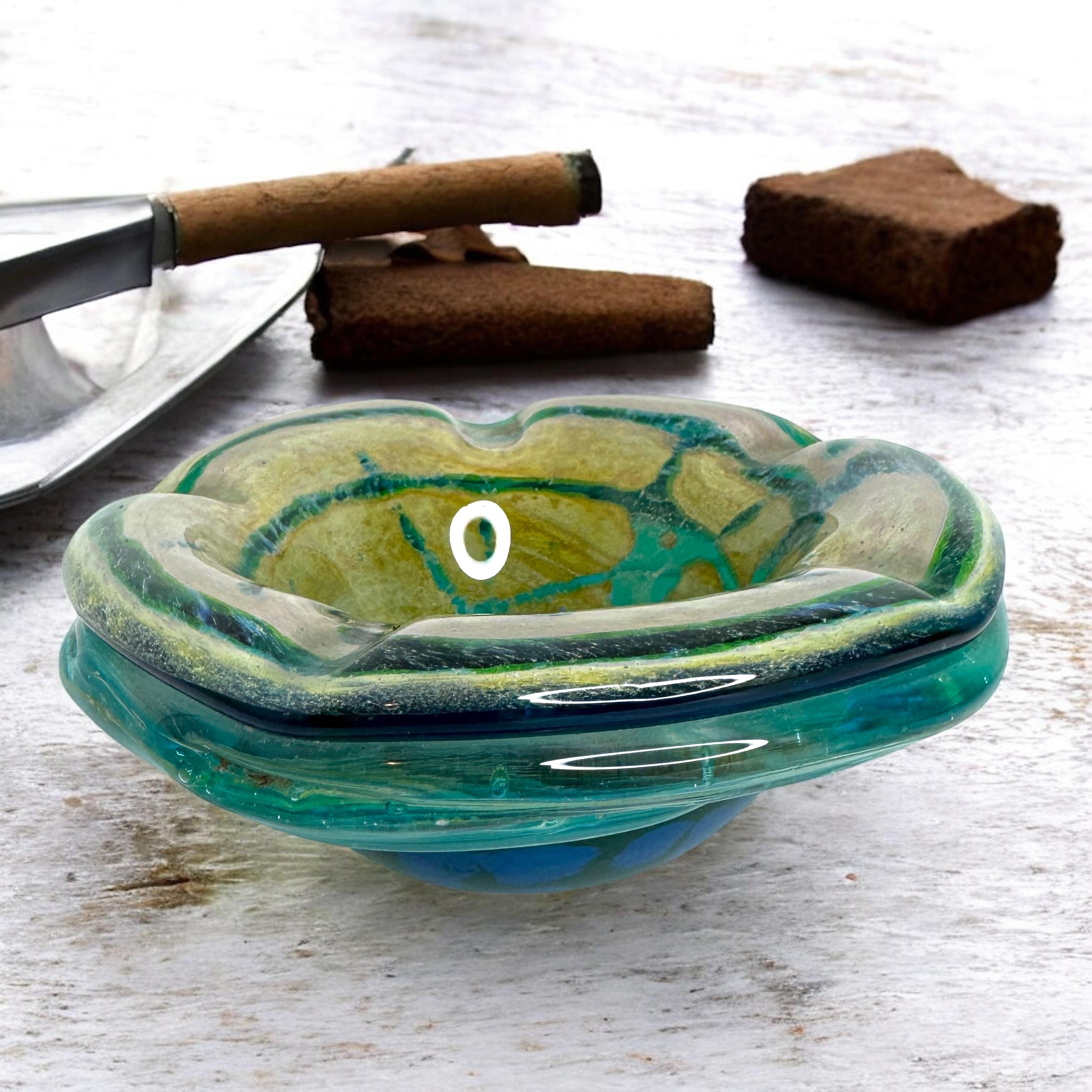 Beautiful Brutalist Murano Sommerso Glass Cigar Ashtray, Vintage, Italy, 1970s For Sale 6