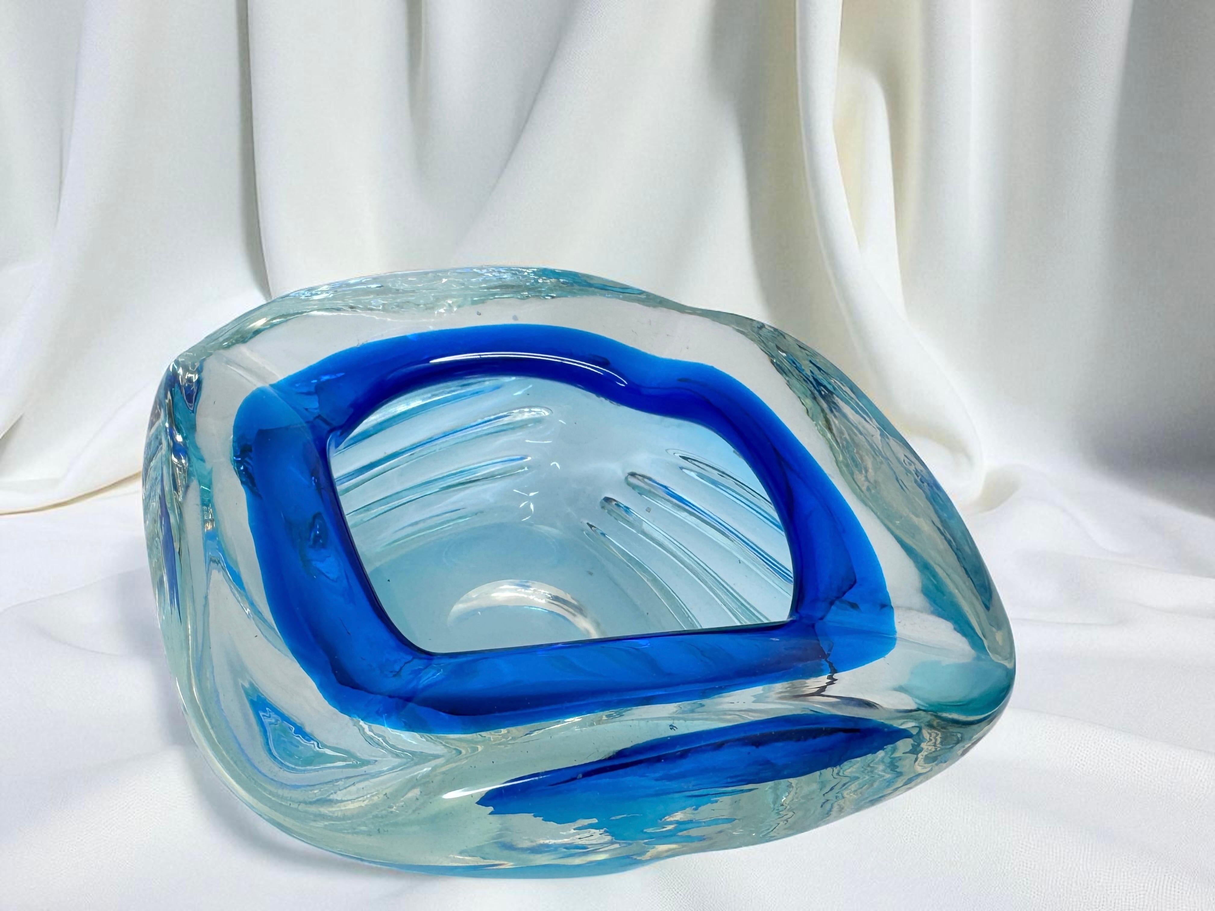 Beautiful Brutalist Murano Sommerso Glass Cigar Ashtray, Vintage, Italy, 1970s For Sale 6