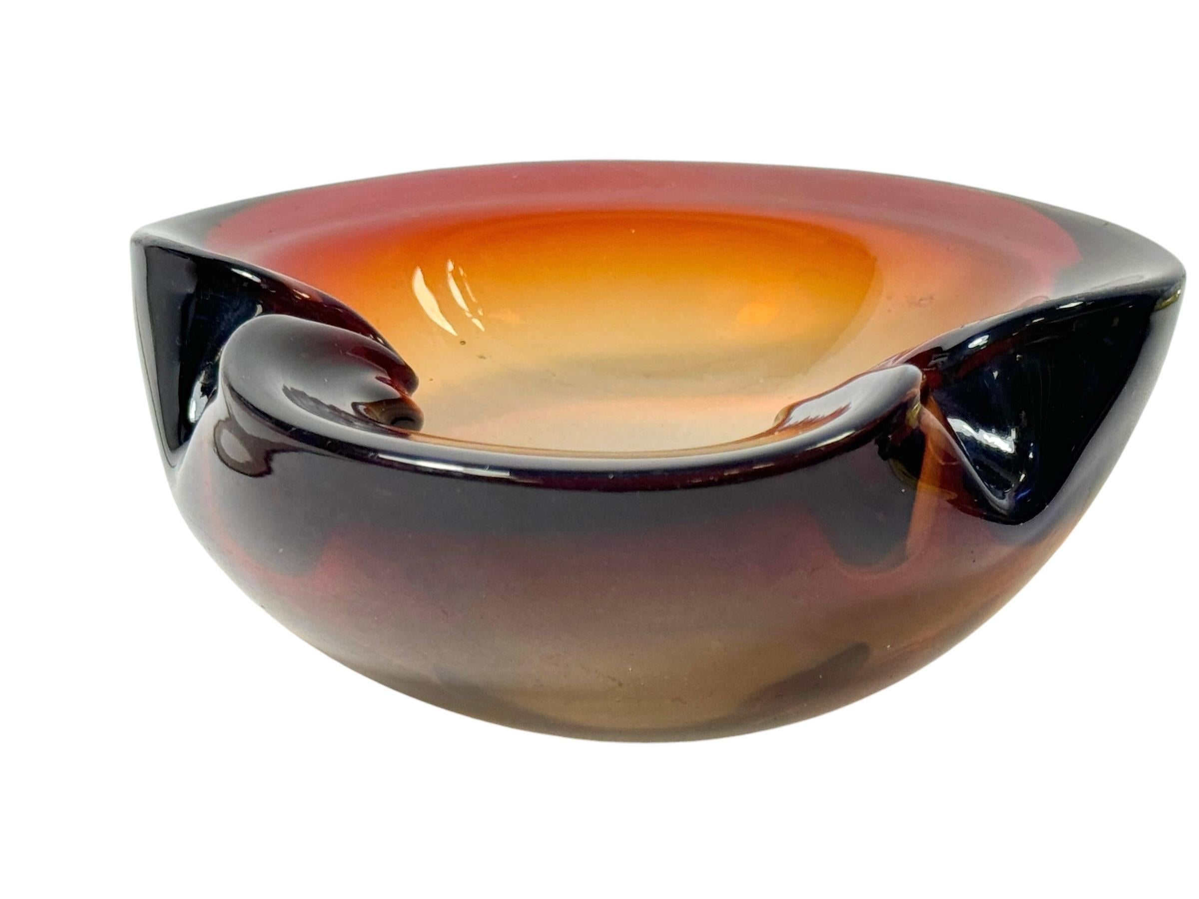 Hand-Crafted Beautiful Brutalist Murano Sommerso Glass Cigar Ashtray, Vintage, Italy, 1970s