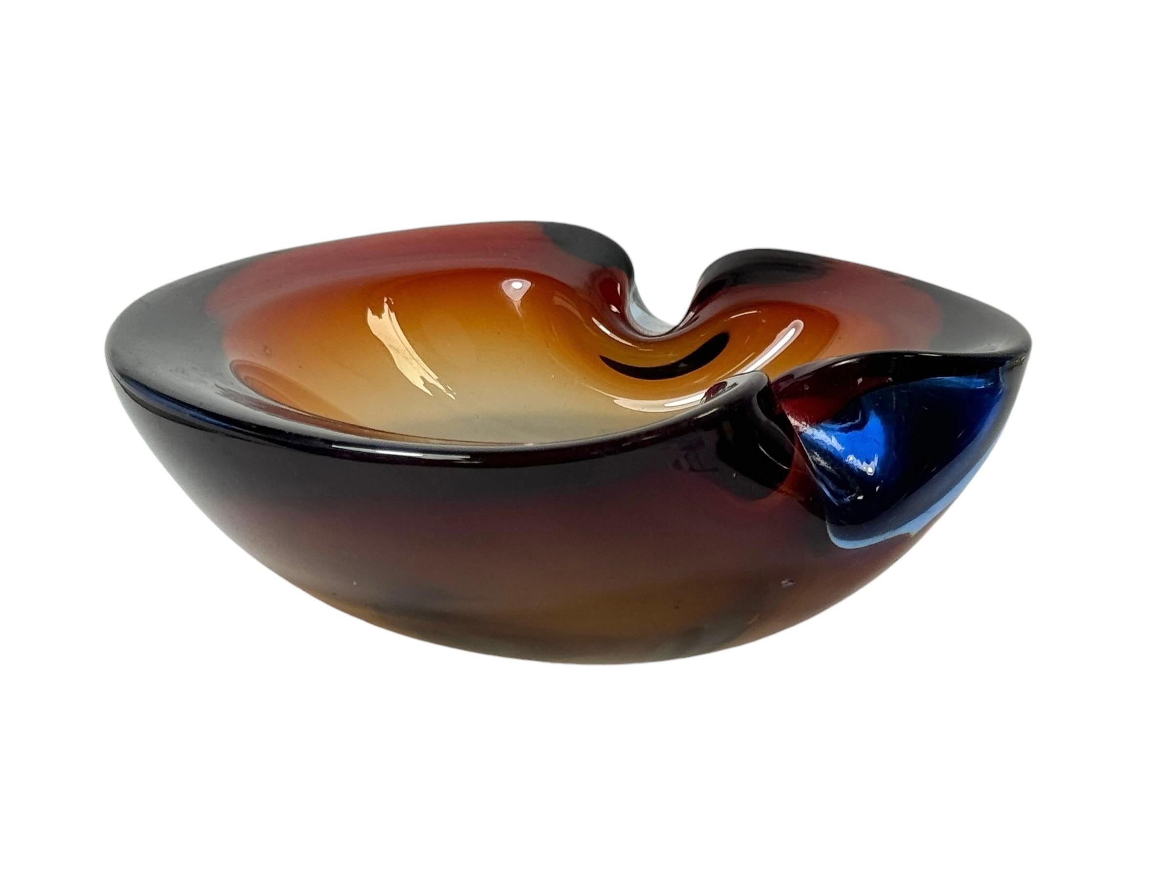 Beautiful Brutalist Murano Sommerso Glass Cigar Ashtray, Vintage, Italy, 1970s In Good Condition In Nuernberg, DE