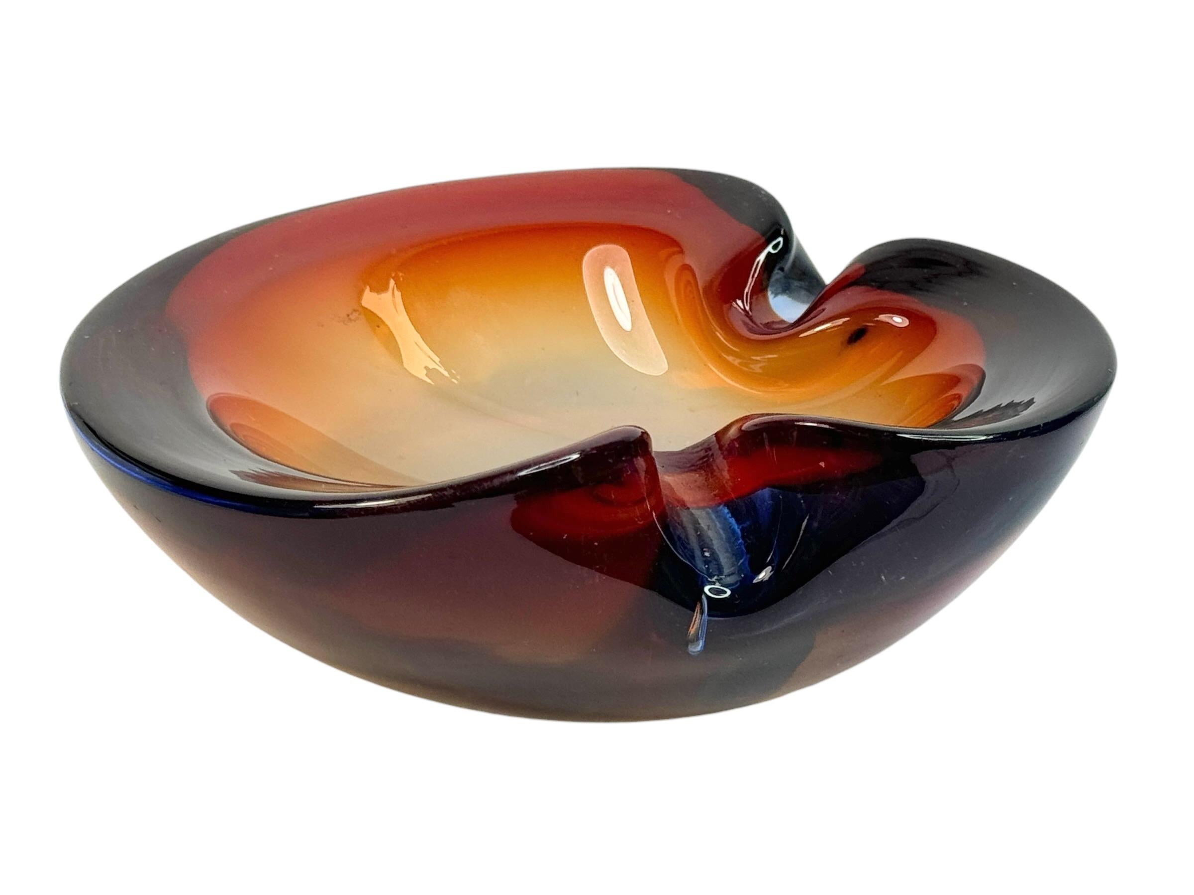 Art Glass Beautiful Brutalist Murano Sommerso Glass Cigar Ashtray, Vintage, Italy, 1970s