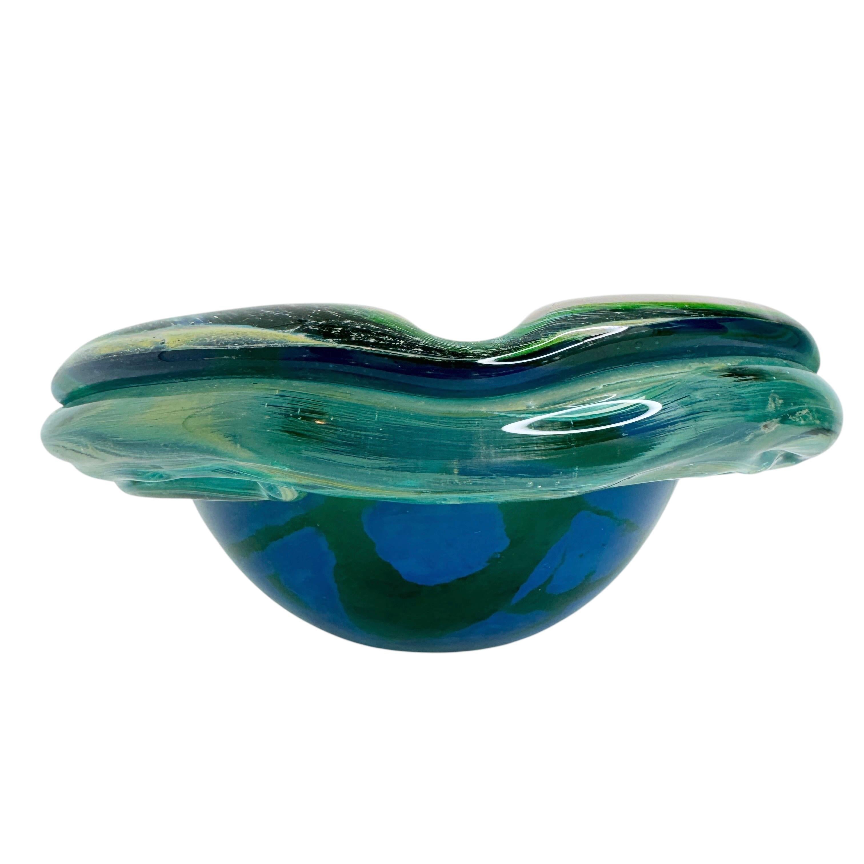 Beautiful Brutalist Murano Sommerso Glass Cigar Ashtray, Vintage, Italy, 1970s For Sale 1