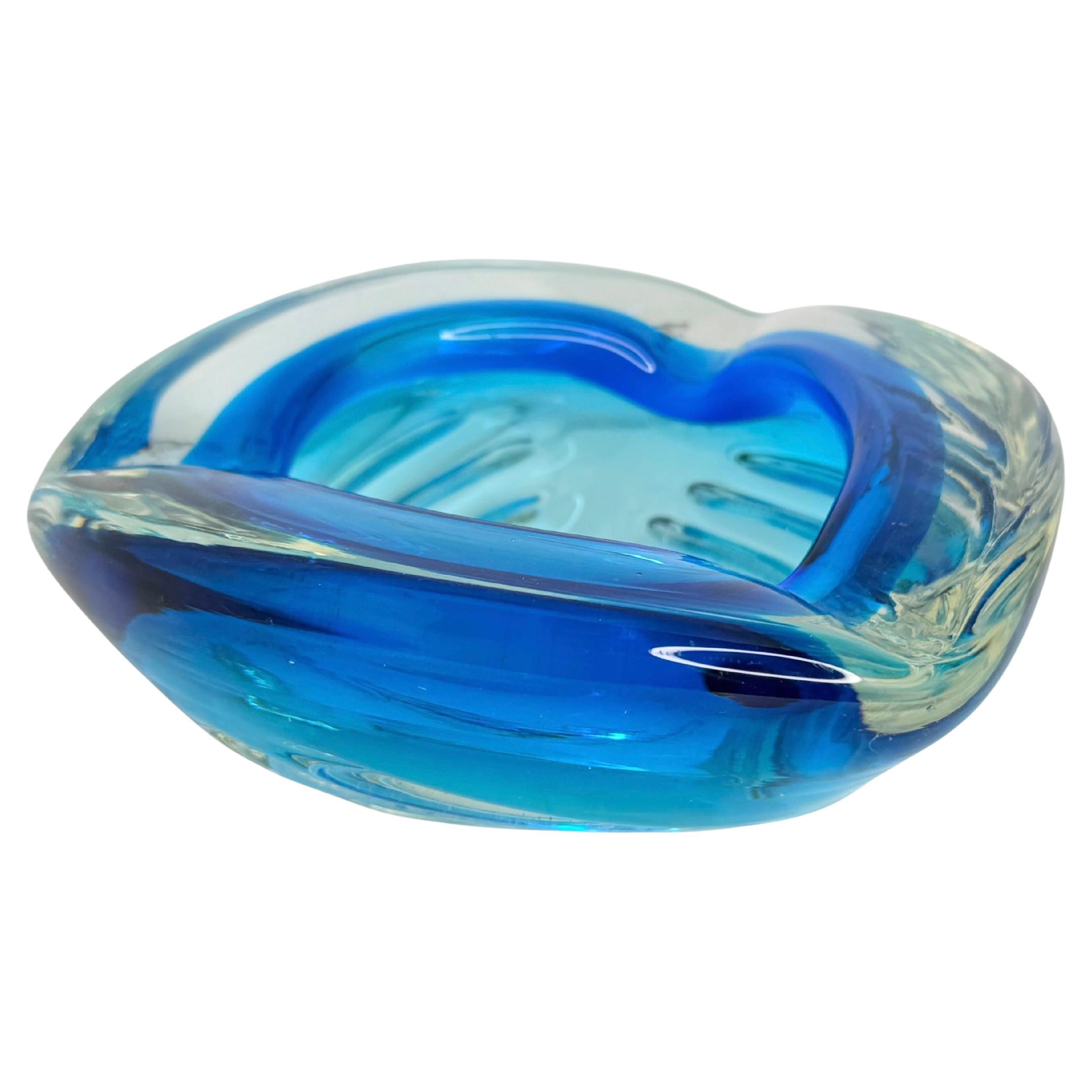 Beautiful Brutalist Murano Sommerso Glass Cigar Ashtray, Vintage, Italy, 1970s For Sale