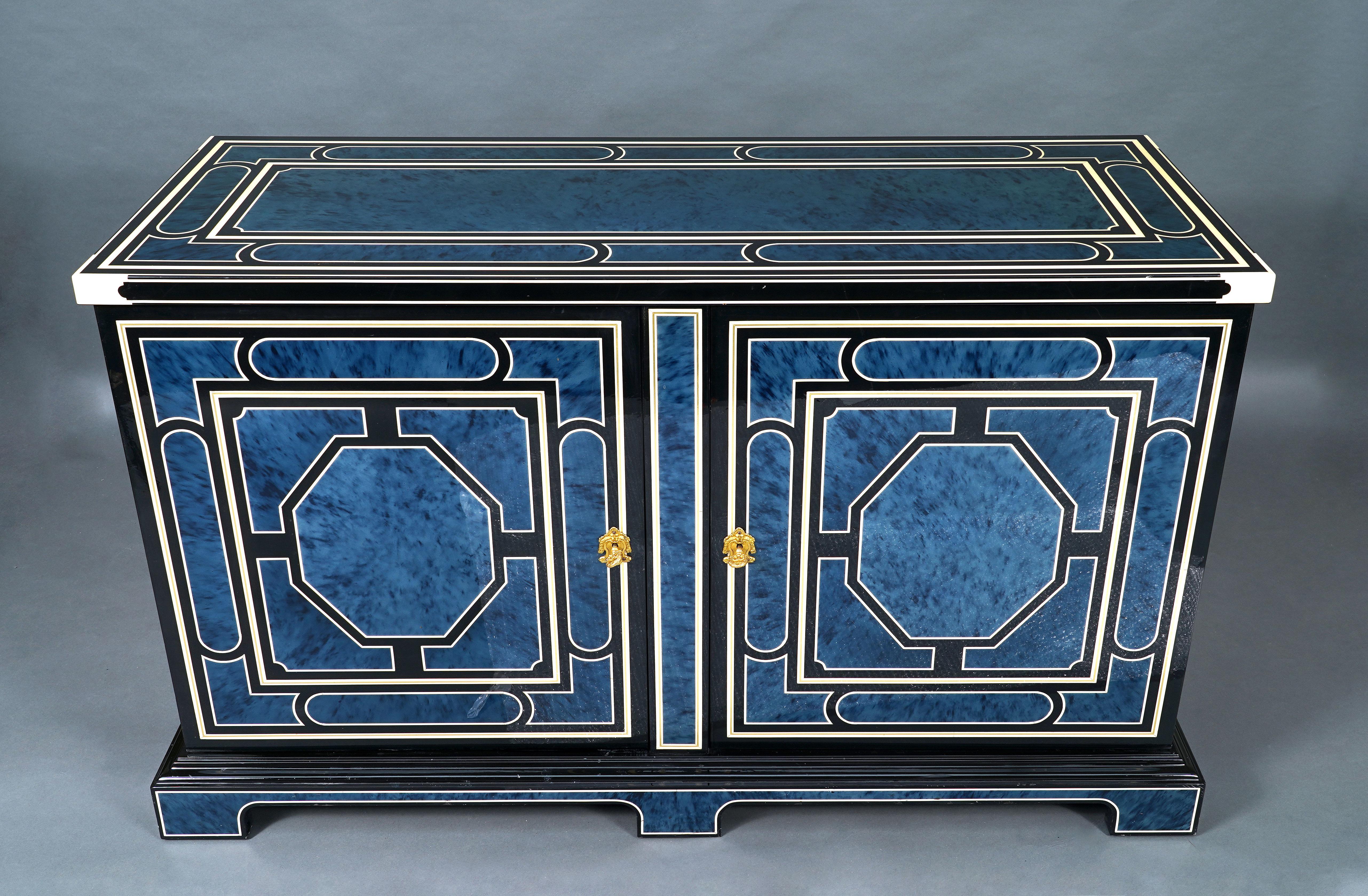 French Beautiful Buffet by Maison Roméo, France, circa 1980 For Sale