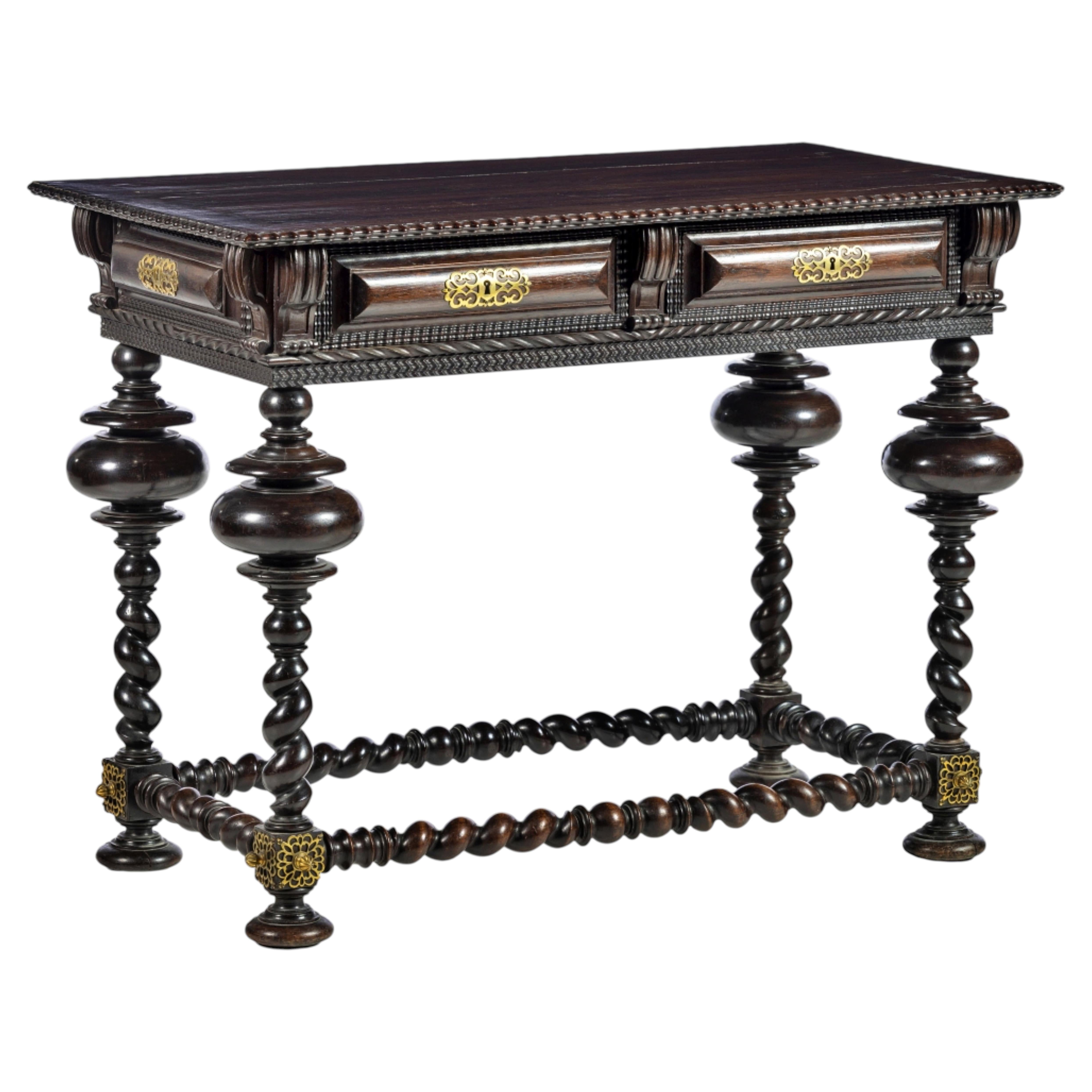 Beautiful Buffet Table Portuguese, 19th century For Sale