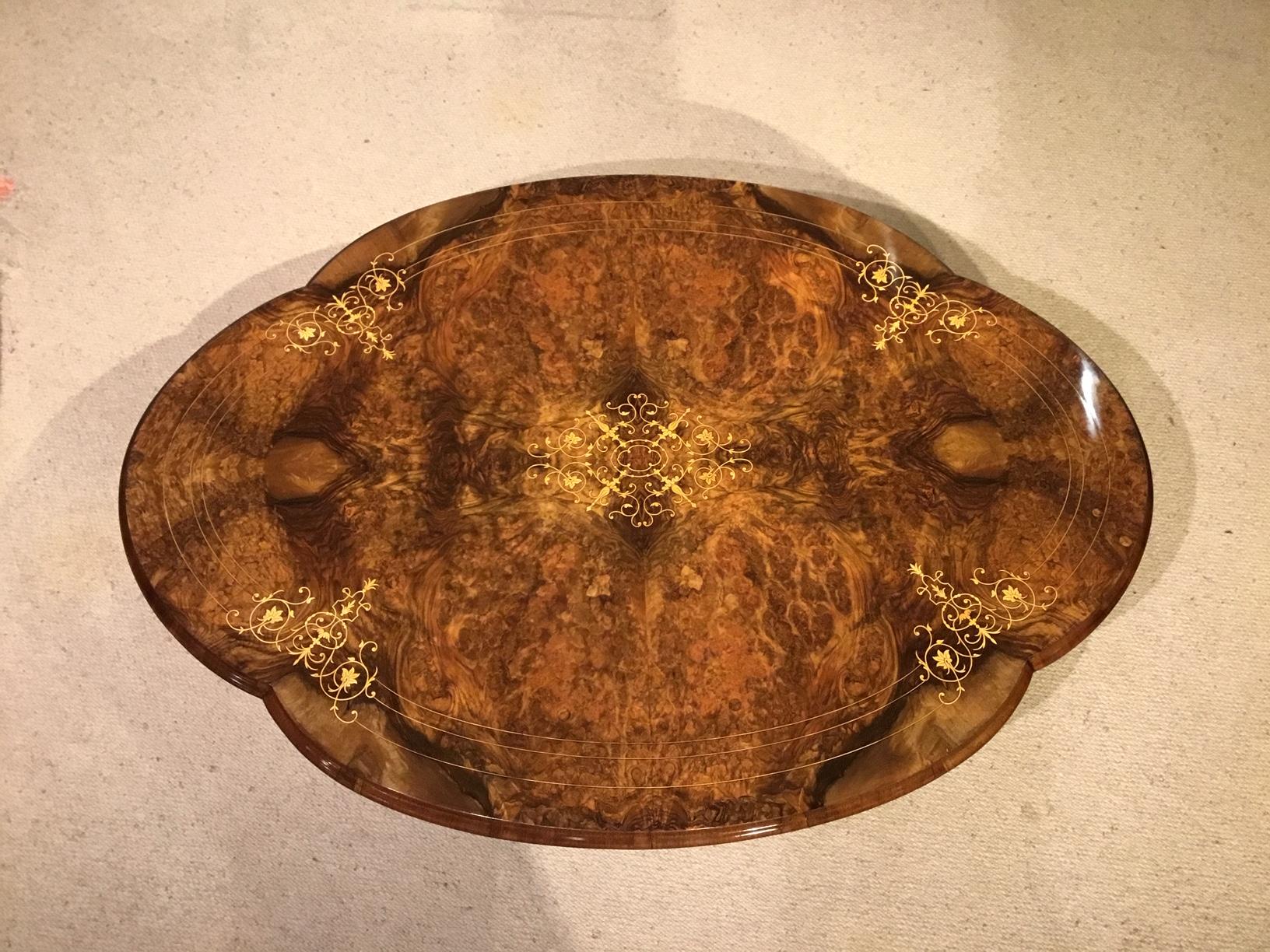 Beautiful Burr Walnut Victorian Period Shaped Coffee Table In Excellent Condition In Darwen, GB