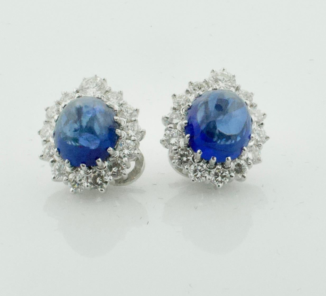 Beautiful Cabochon Sapphire and Diamond Clip Earrings in Platinum In Excellent Condition In Wailea, HI