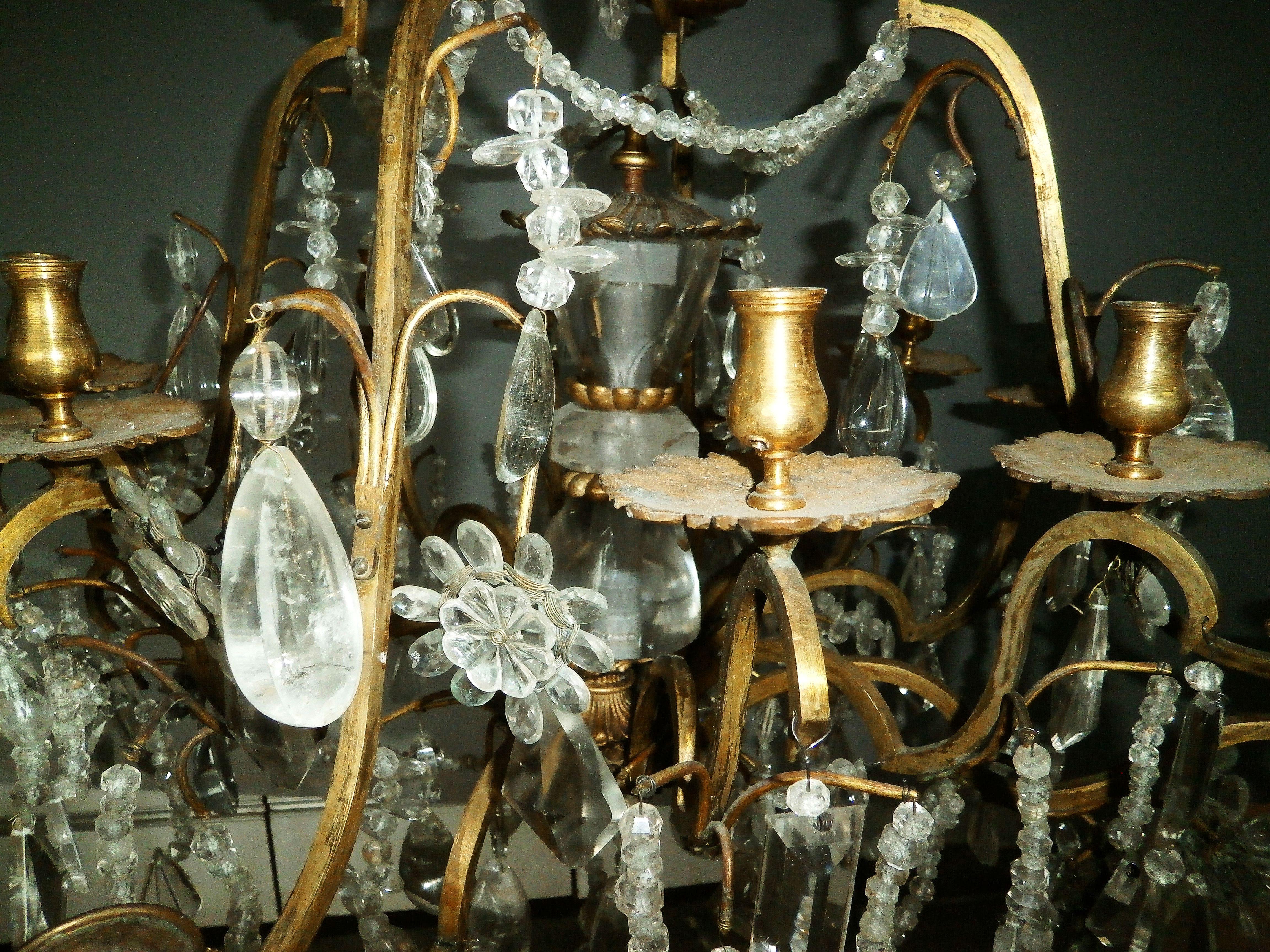 Beautiful cage chandelier in rock crystal and gilt bronze, Paris 19th century In Good Condition For Sale In Walkertshofen, BY