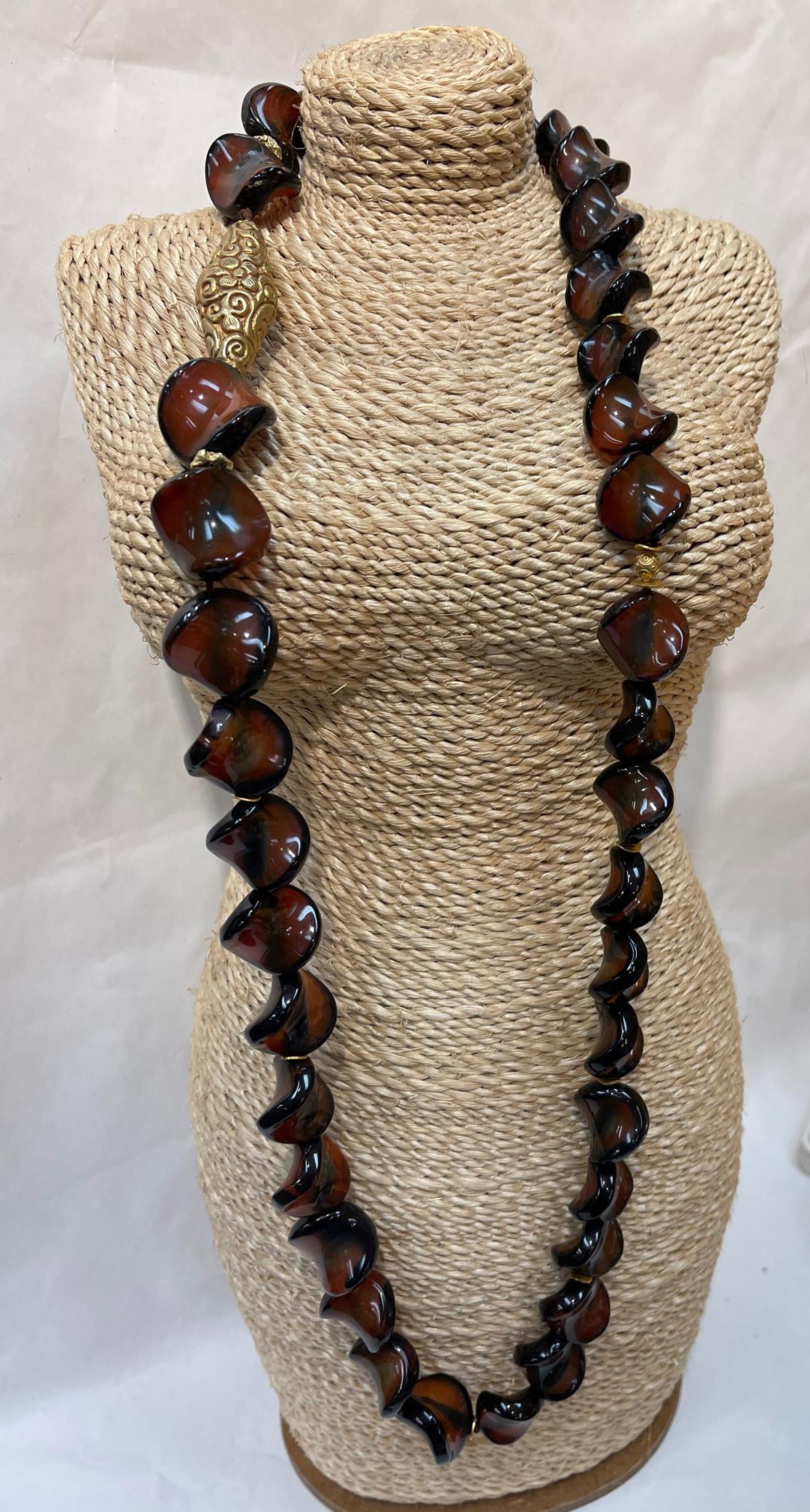 Contemporary Beautiful Carnelian and Gold Bead Statement Necklace For Sale