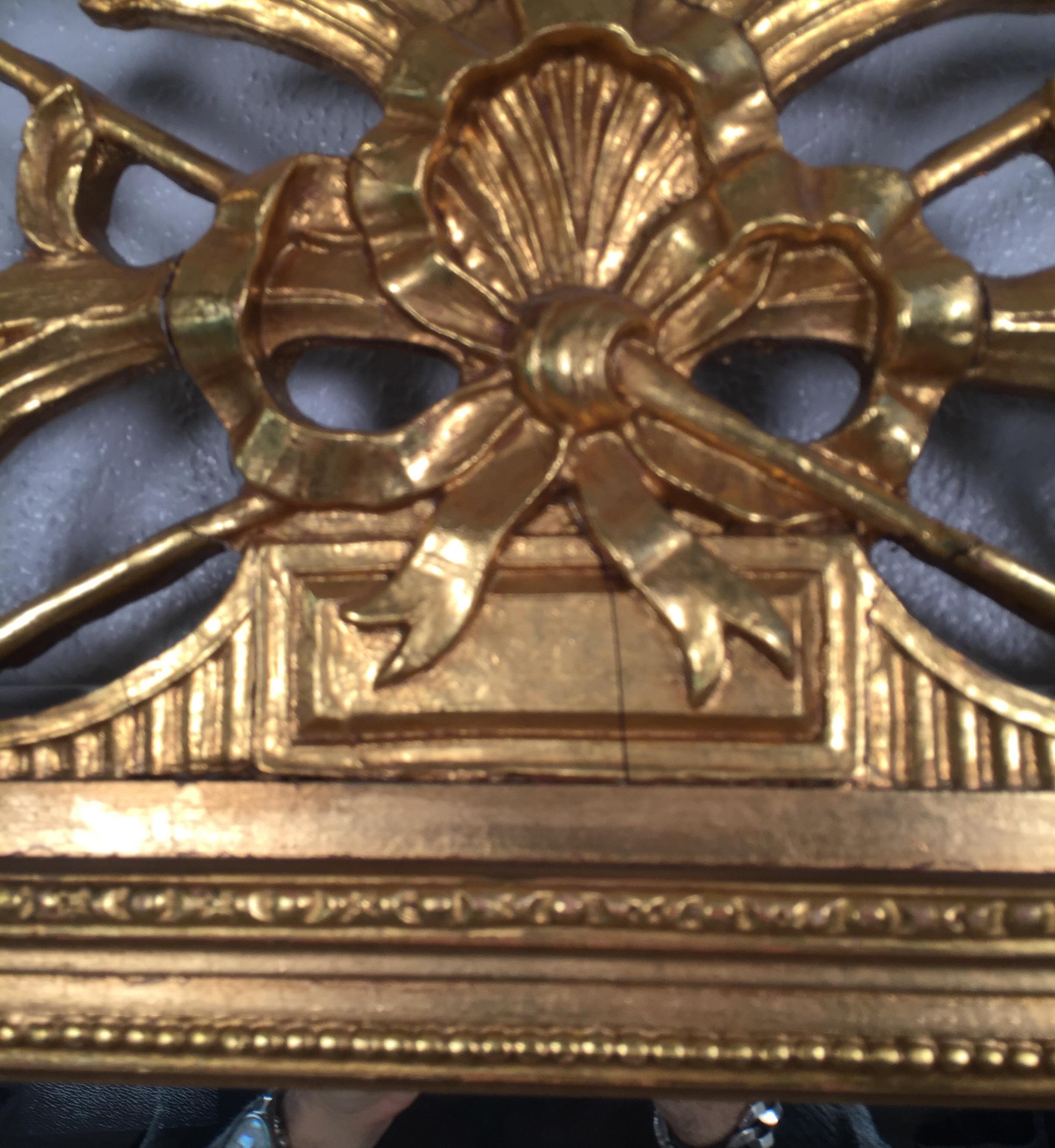 American Beautiful Carved Gold Gilt French Style Mirror by Friedman Brothers, circa 1940s