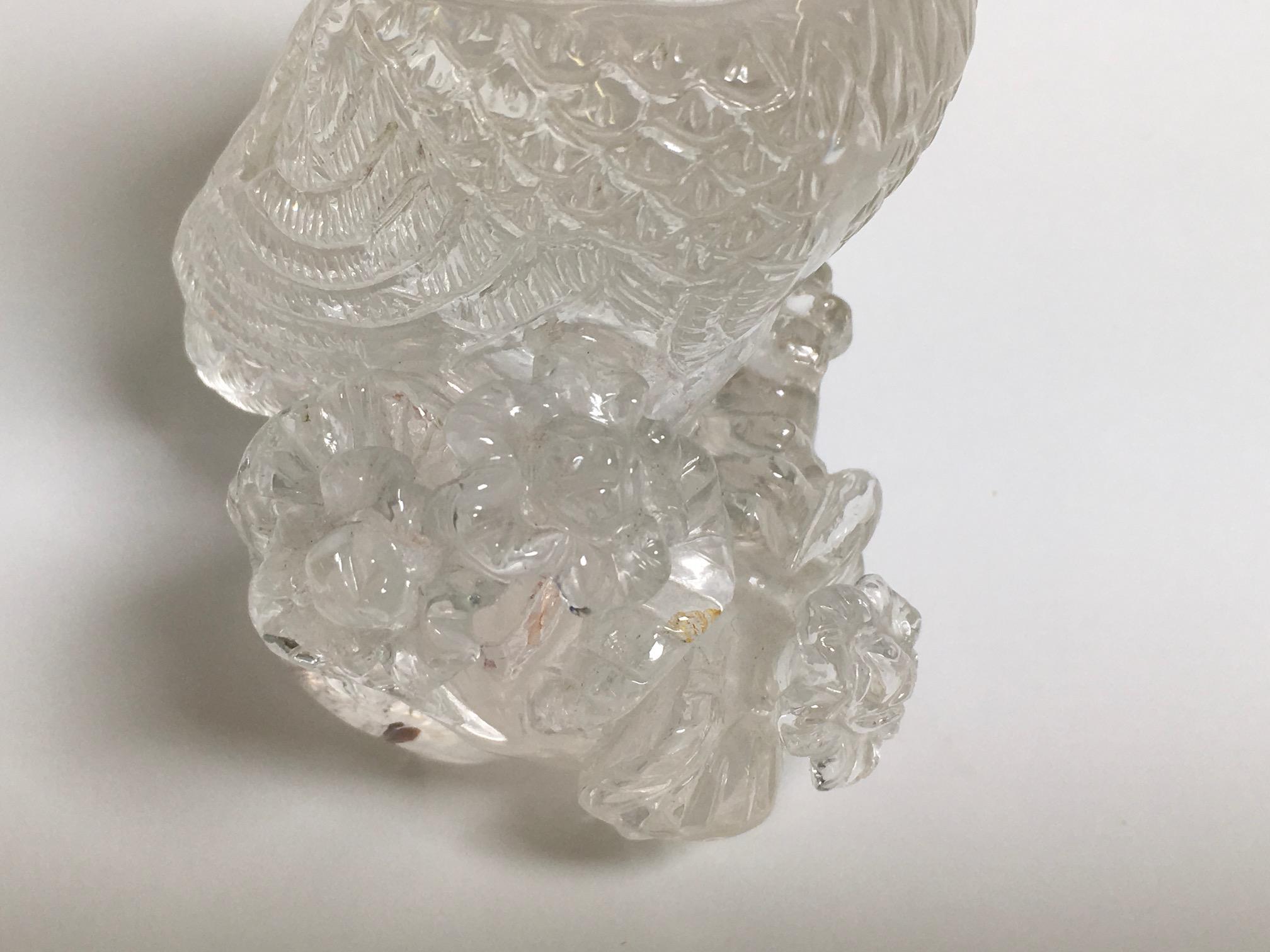 Skulpturen aus geschnitztem „Bergkristall“ aus Hyalinequarz (Chinesisch) im Angebot
