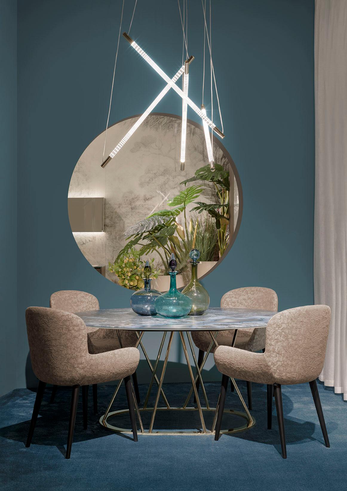 Circa
Sicis è lieta di darti il benvenuto a 'Casa'.
La misura di ispirazione classica in chiave contemporanea interpreta uno stile eclettico, elegante e raffinato. Gli interni esprimono personalità.
Una costante ricerca, l'attenzione alla qualità,
