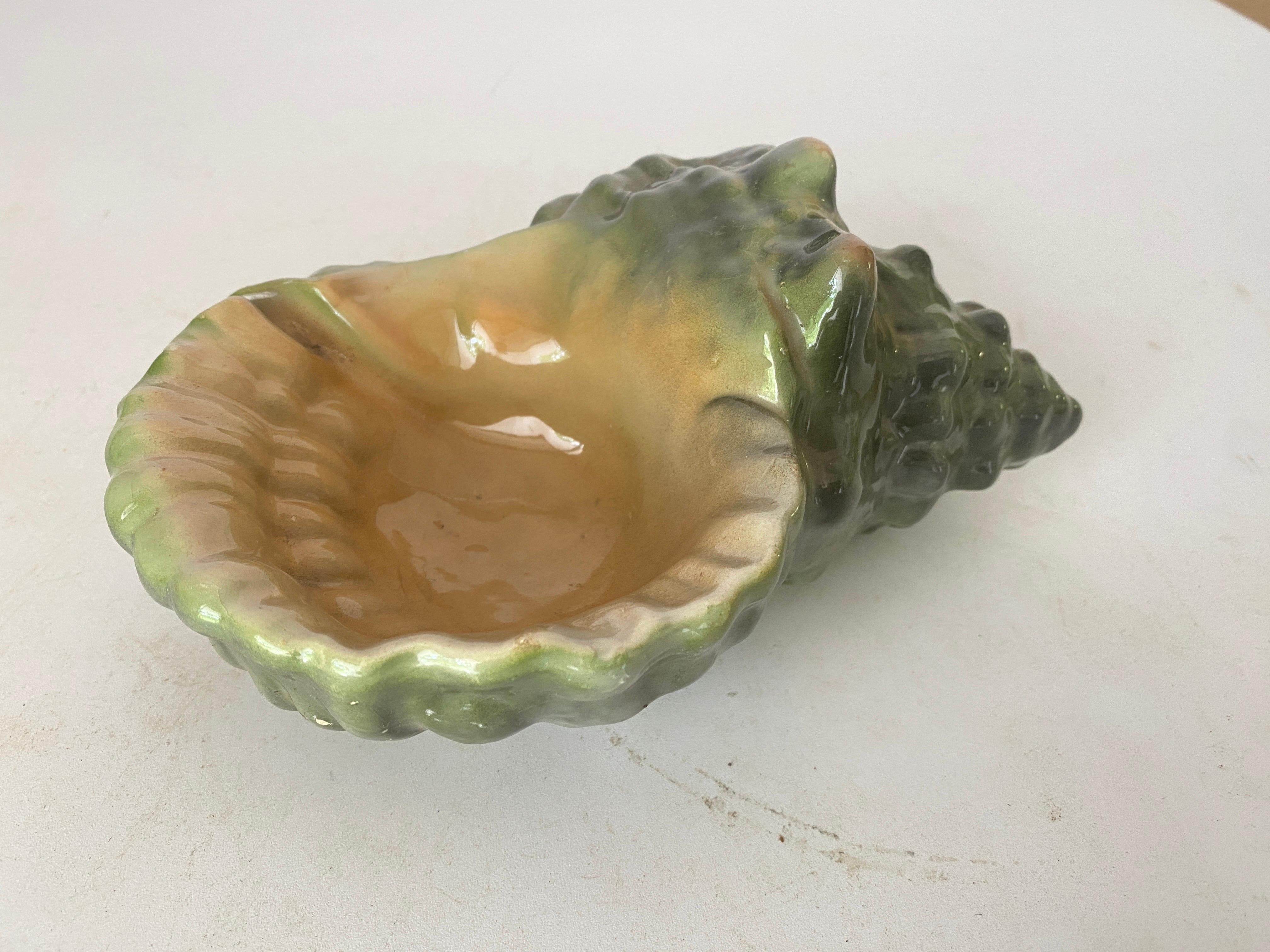 Beautiful Ceramic Shell Ashtray Green Color Portugal 20th Century For Sale 3