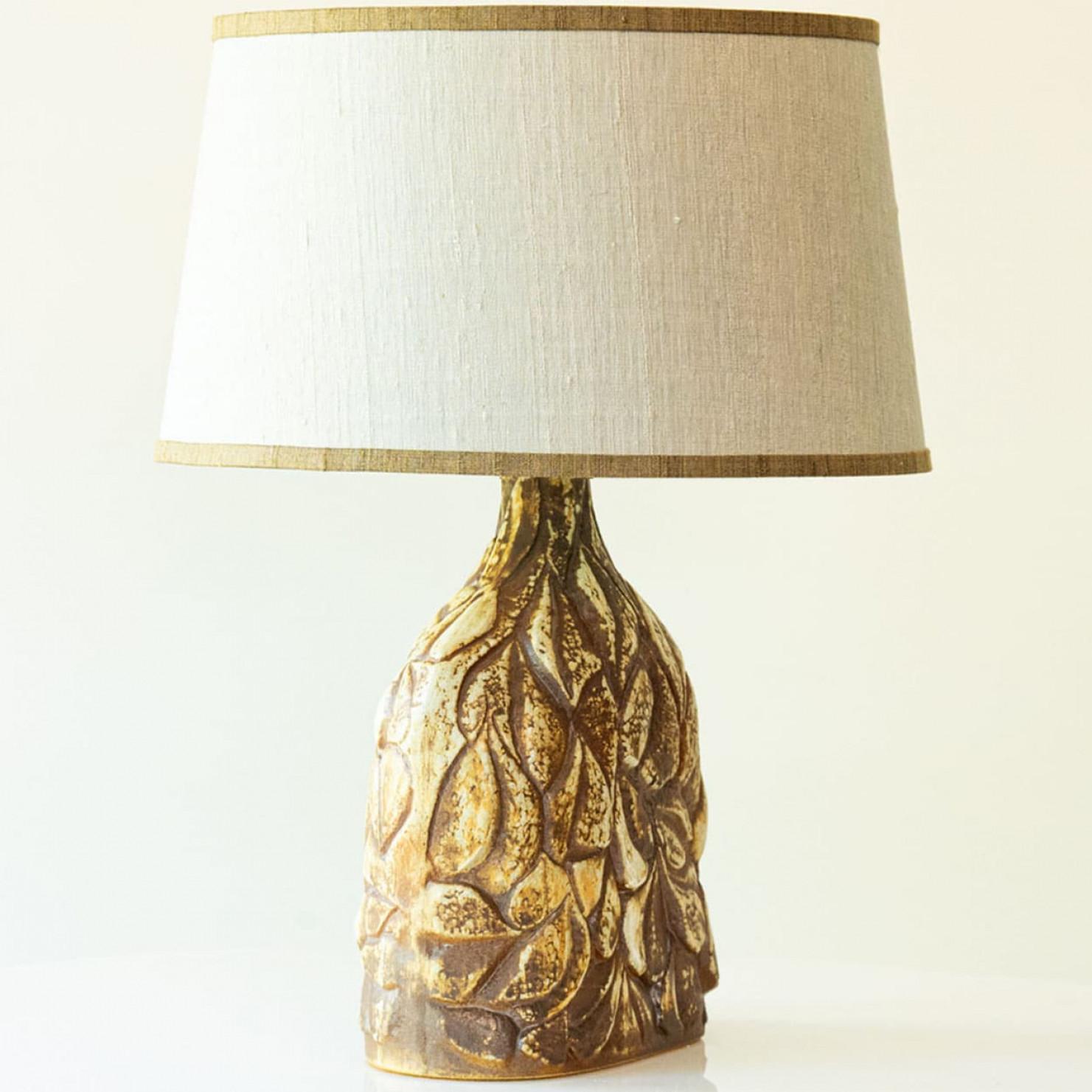Schöne Keramik-Tischlampe, neuer Lampenschirm von R. Houben, 1970 im Angebot 1