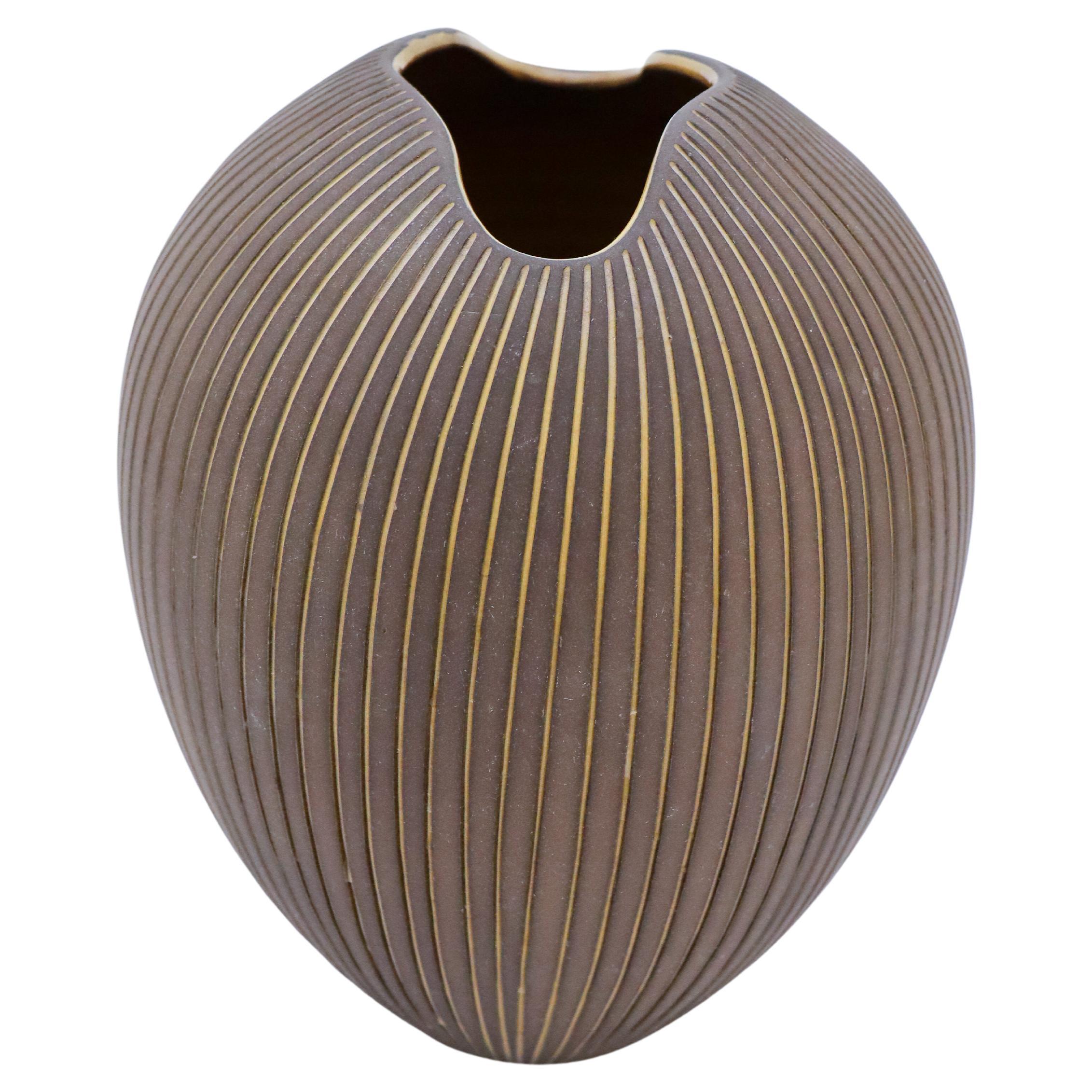 Magnifique vase en céramique Hjrdis Oldfors, Upsala Ekeby, « Cocos », années 1950