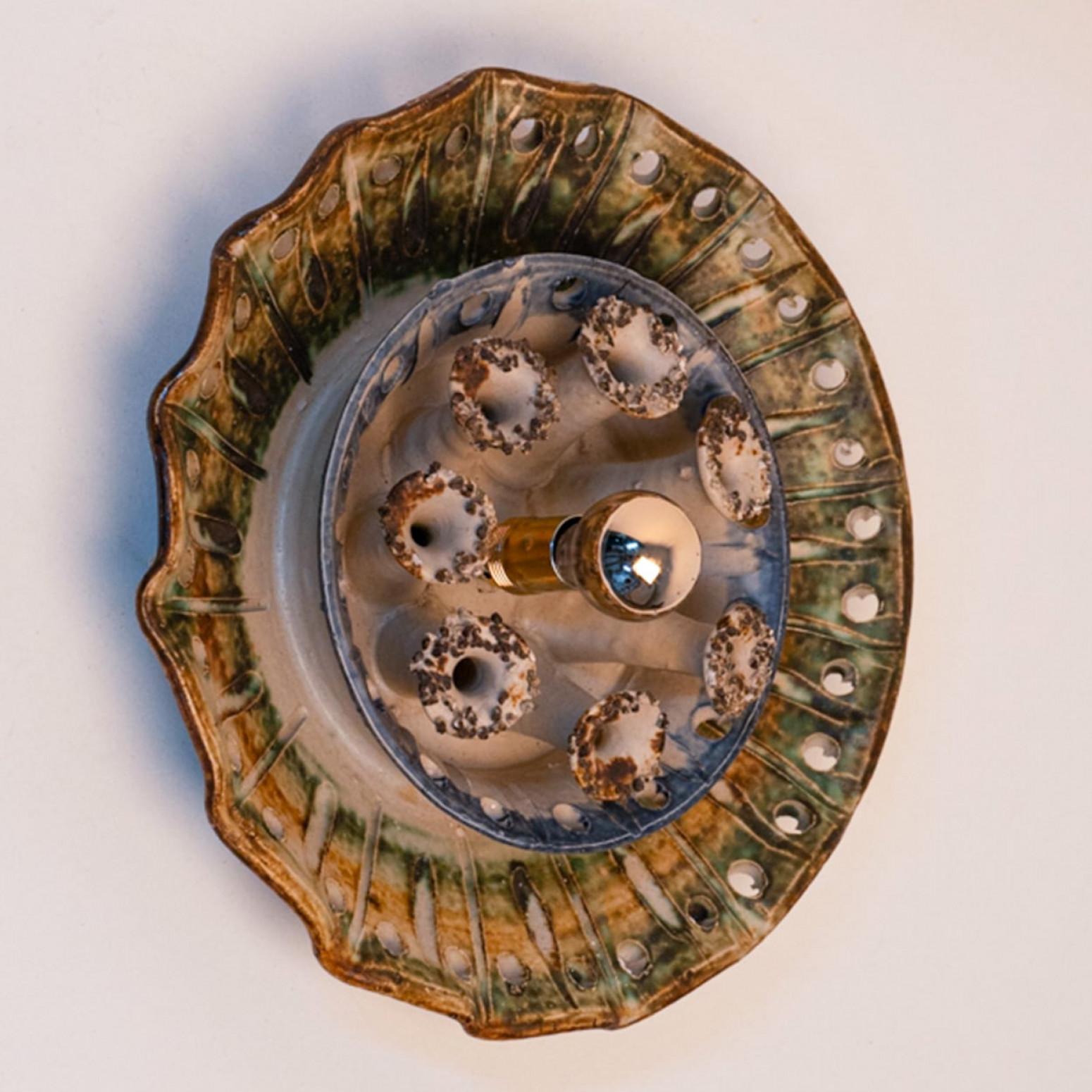 Precioso aplique de cerámica, Dinamarca, 1970 finales del siglo XX en venta