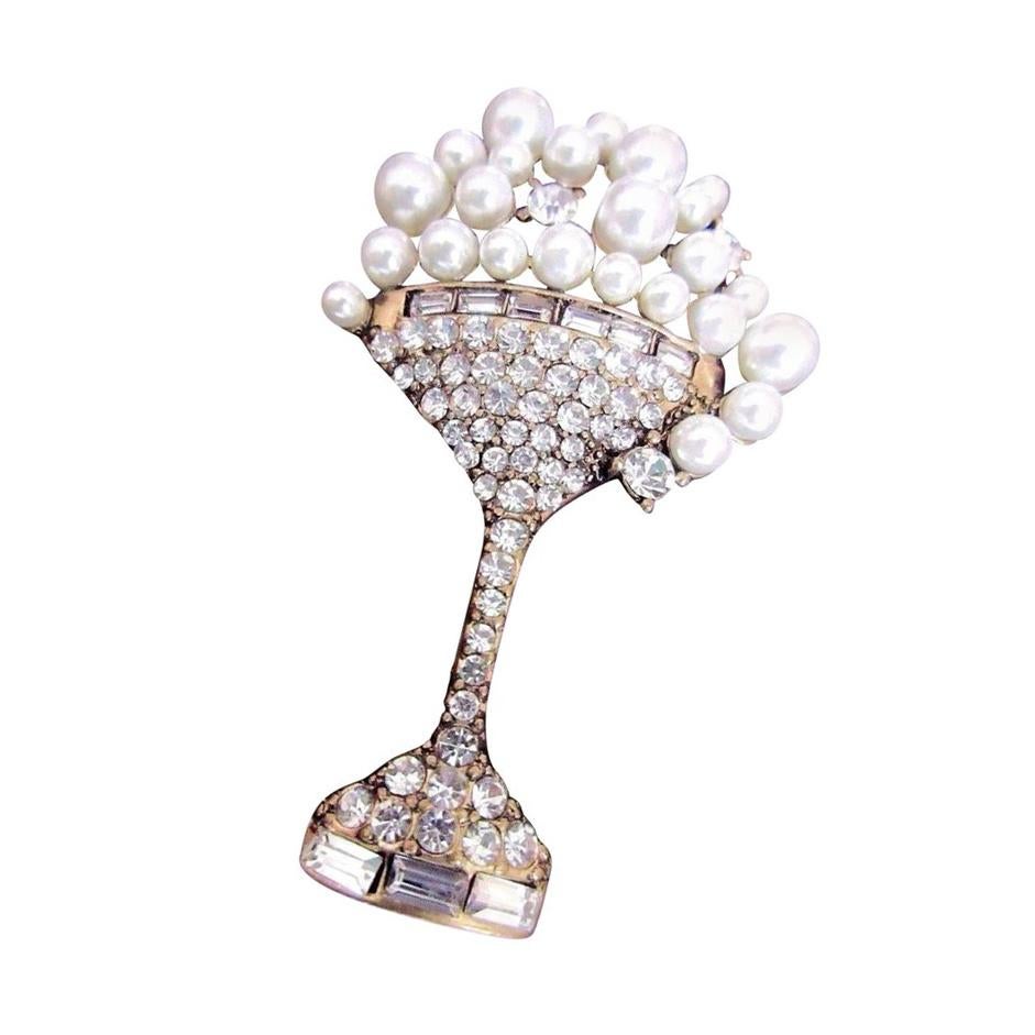 champagne brooch