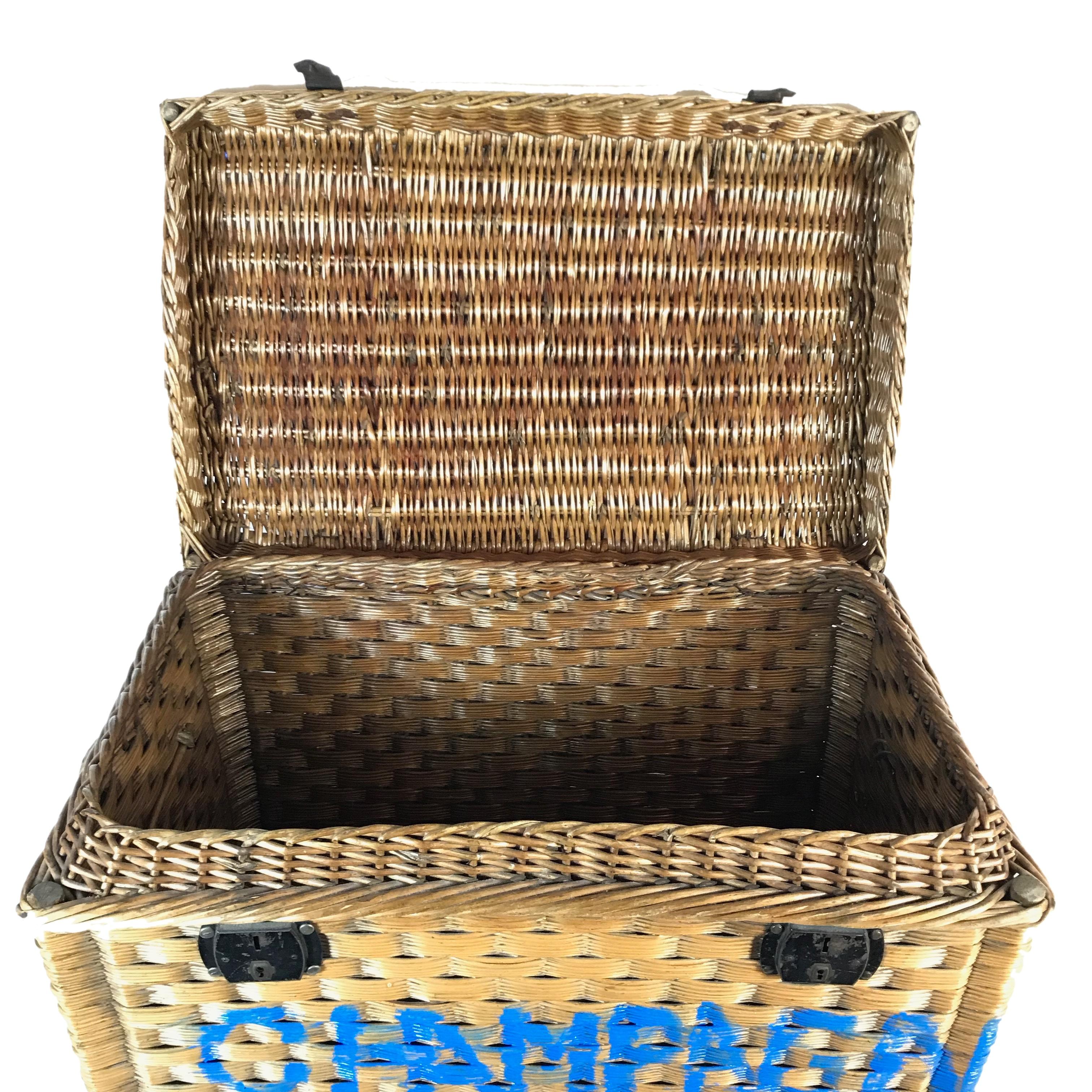 wicker champagne basket