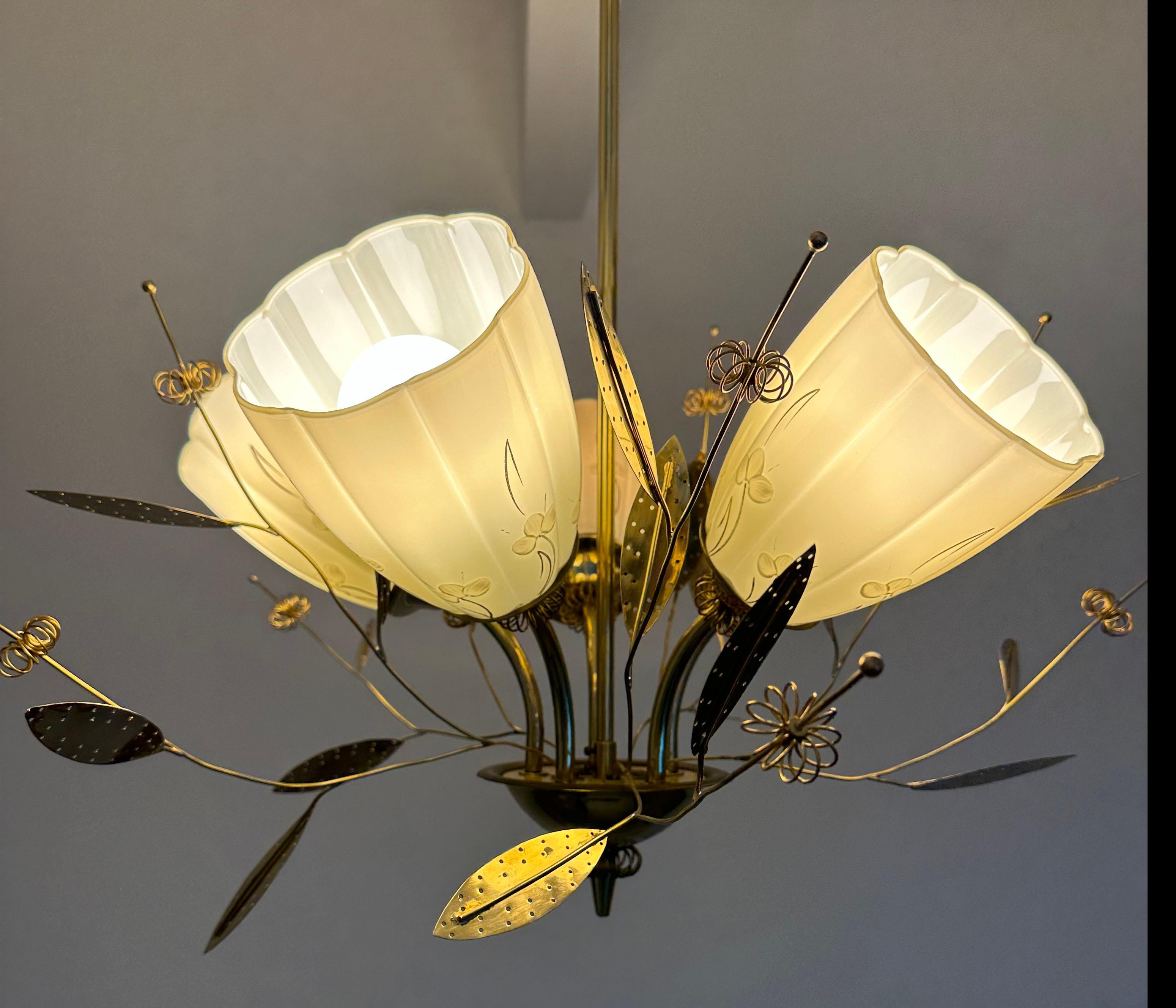 Beautiful Chandelier / Pendant Ceiling Light by Itsu, Finland, 1950s For Sale 2