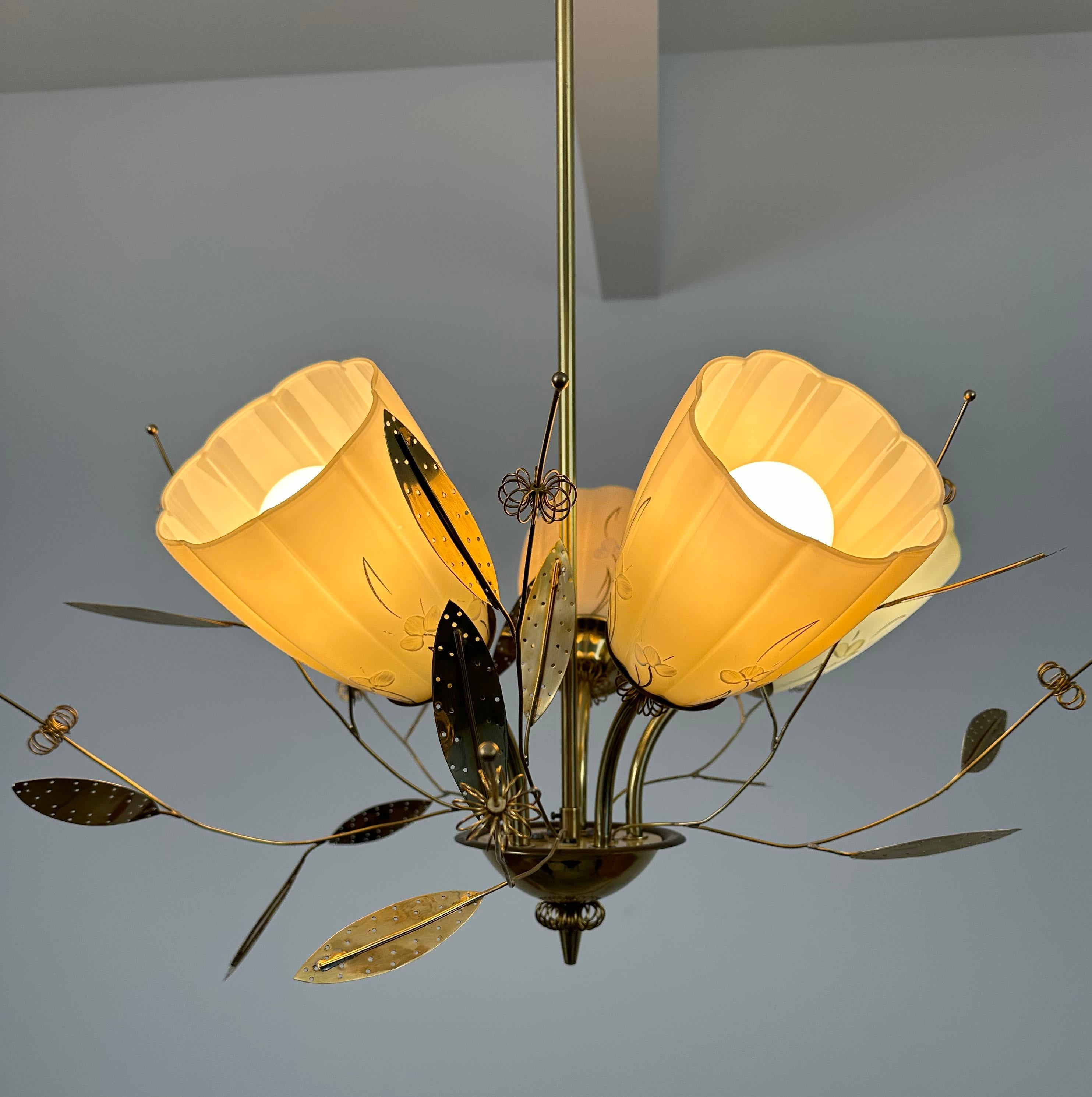 Mid-Century Modern Beautiful Chandelier / Pendant Ceiling Light by Itsu, Finland, 1950s For Sale
