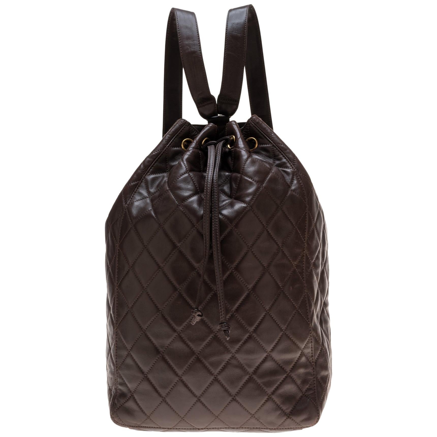 Beautiful Chanel Backpack in quilted brown lambskin !