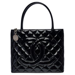Chanel Medallion Tote - 22 For Sale on 1stDibs