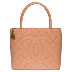 Beautiful Chanel Cabas Medallion bag in salmon caviar leather,GHW