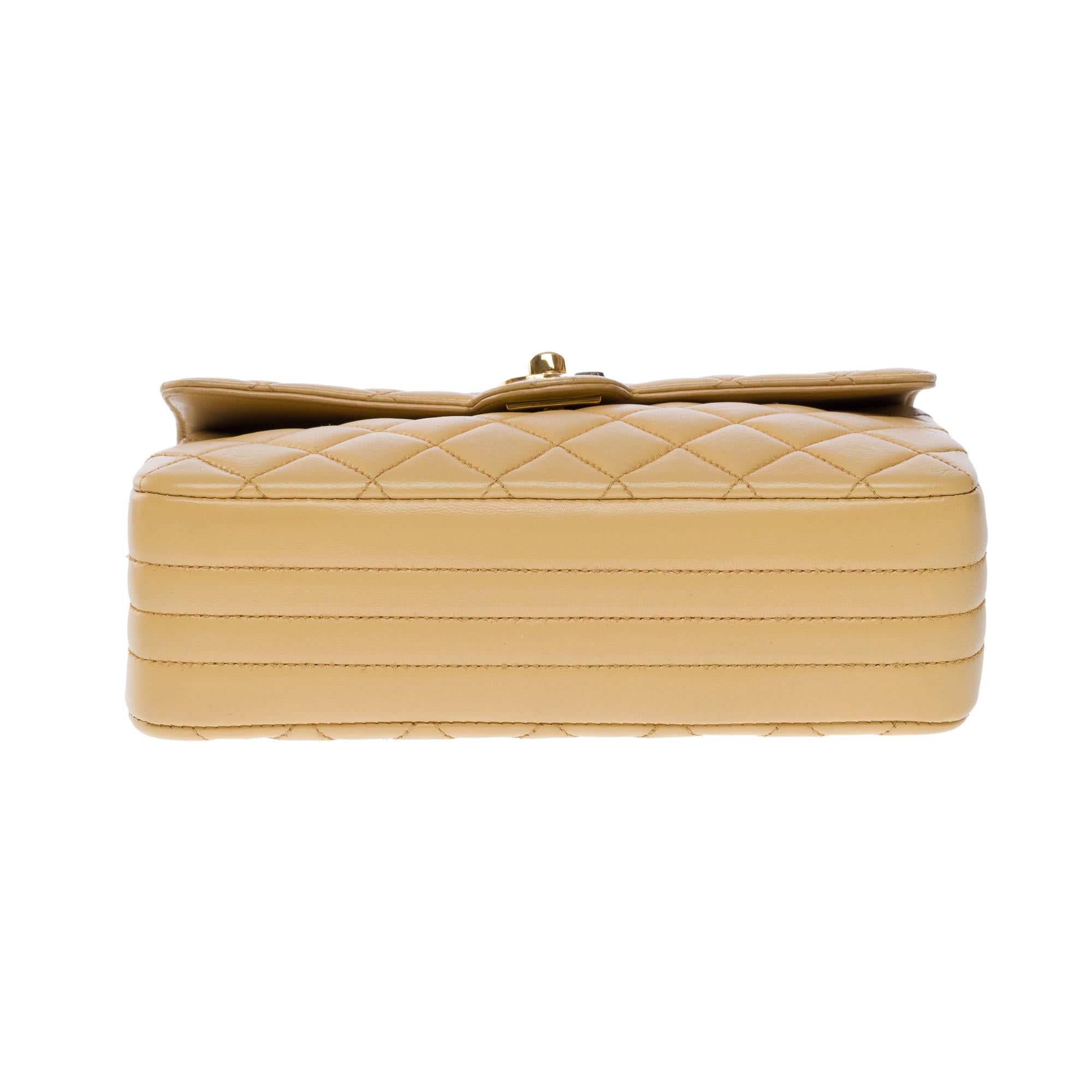 Beautiful Chanel Timeless Mini shoulder Flap bag in beige quilted lambskin, GHW For Sale 6