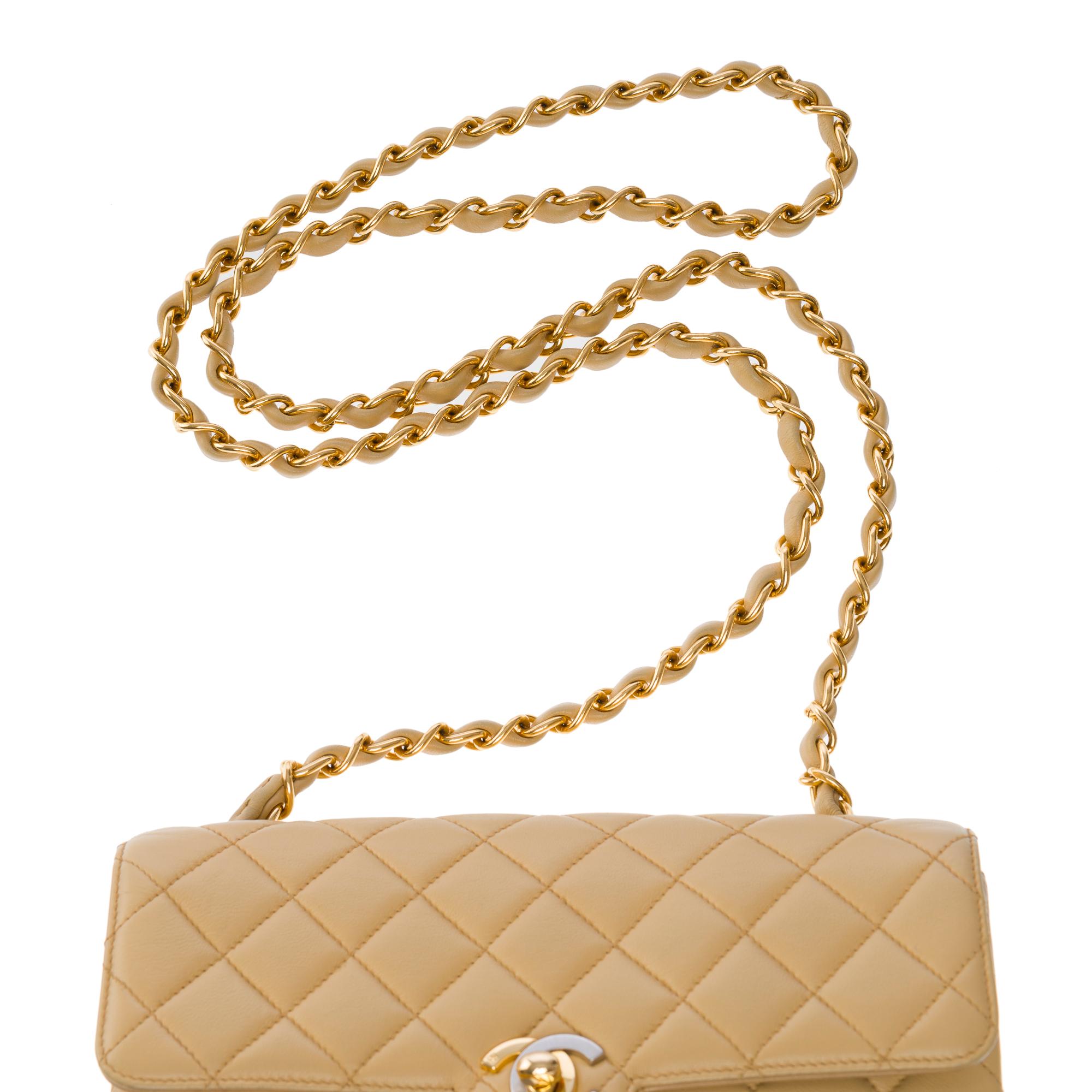 Beautiful Chanel Timeless Mini shoulder Flap bag in beige quilted lambskin, GHW For Sale 5