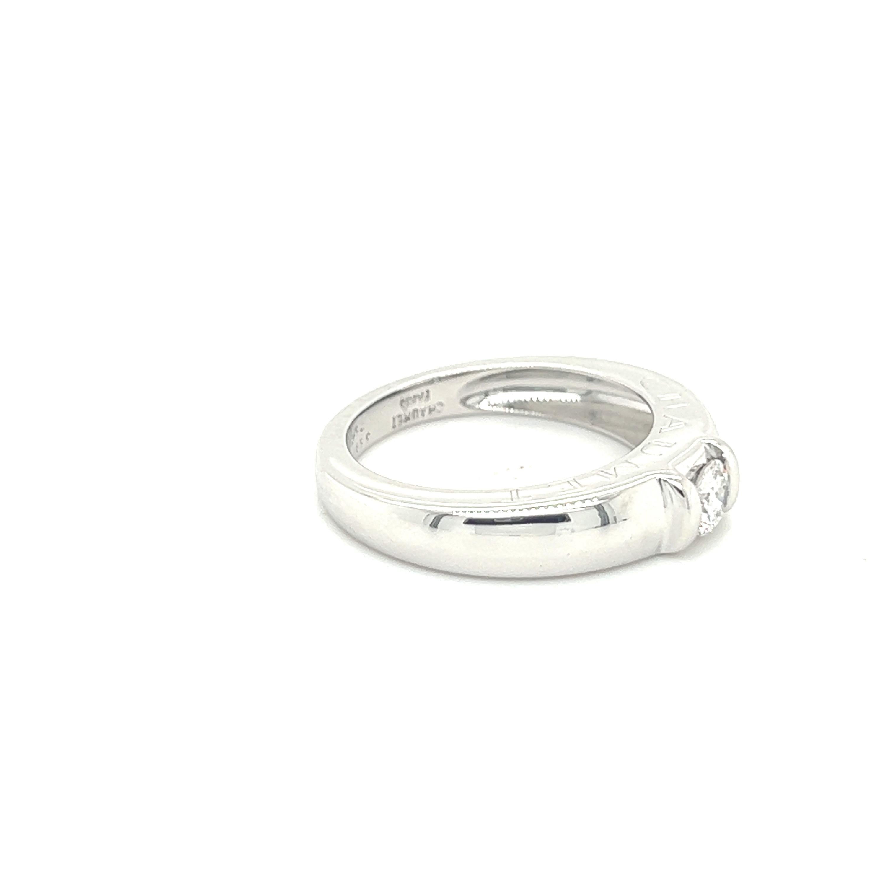 Belle bague Chaumet en or blanc et diamants 0,25 carat  Unisexe en vente