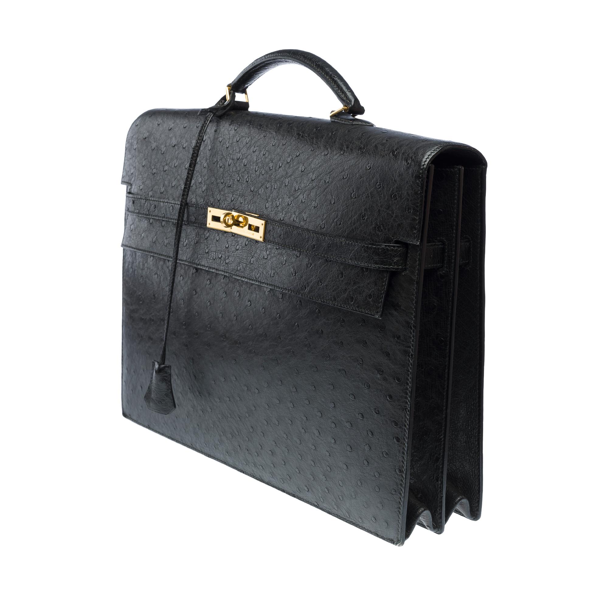 Beautiful & Chic Hermès Ostrich Kelly Dépêches black briefcase, GHW In Good Condition In Paris, IDF