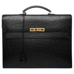 Beautiful & Chic Hermès Ostrich Kelly Dépêches black briefcase, GHW