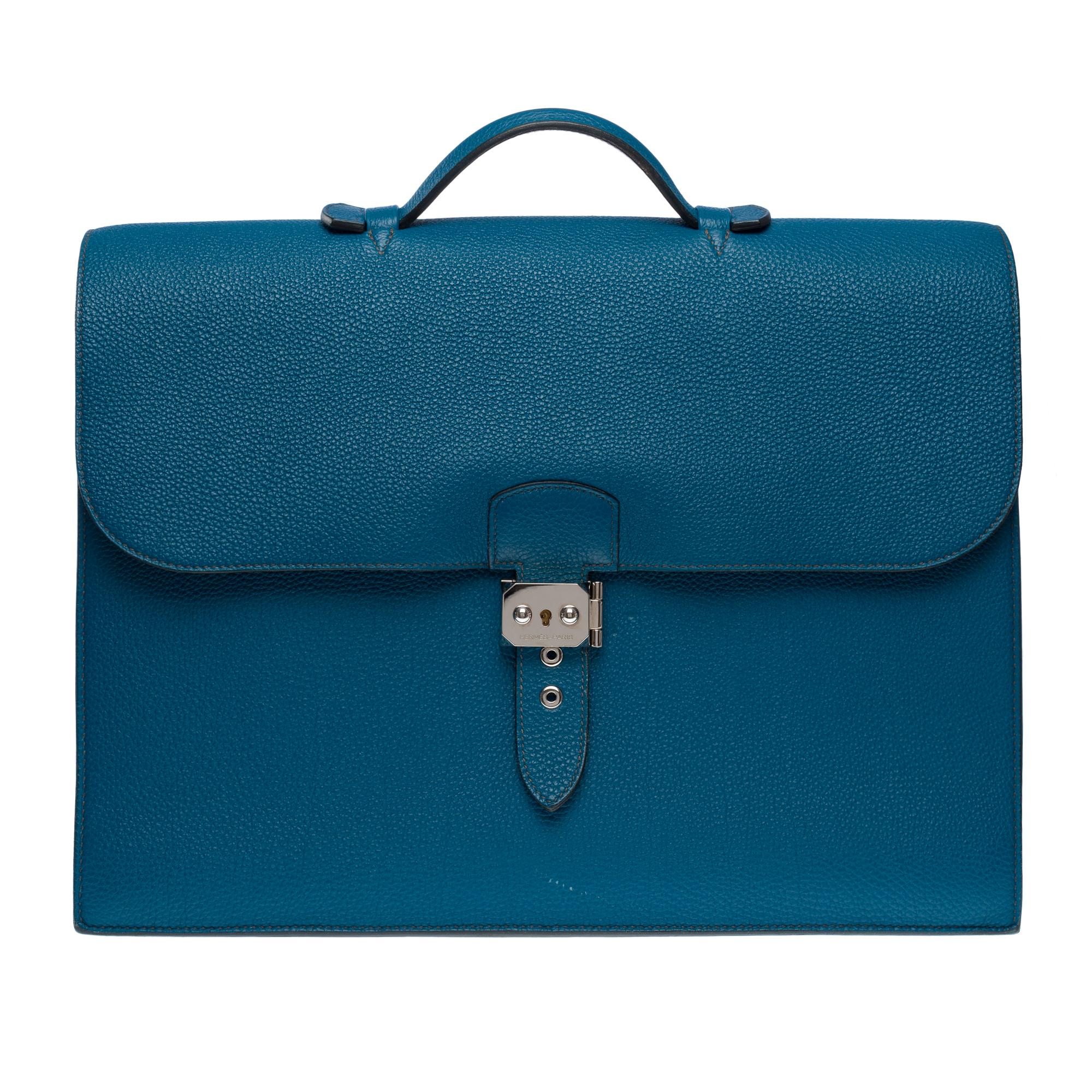 Beautiful & Chic Hermès Sac à dépêches briefcase in Blue Togo leather, SHW In Excellent Condition In Paris, IDF