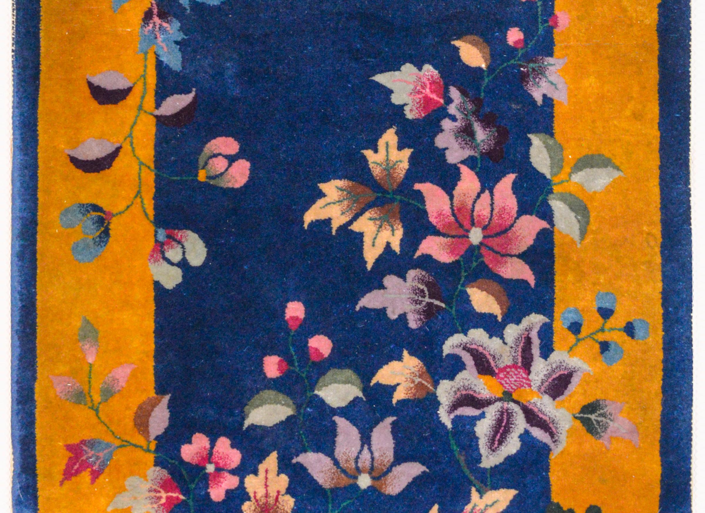 Hand-Knotted Beautiful Chinese Art Deco Rug