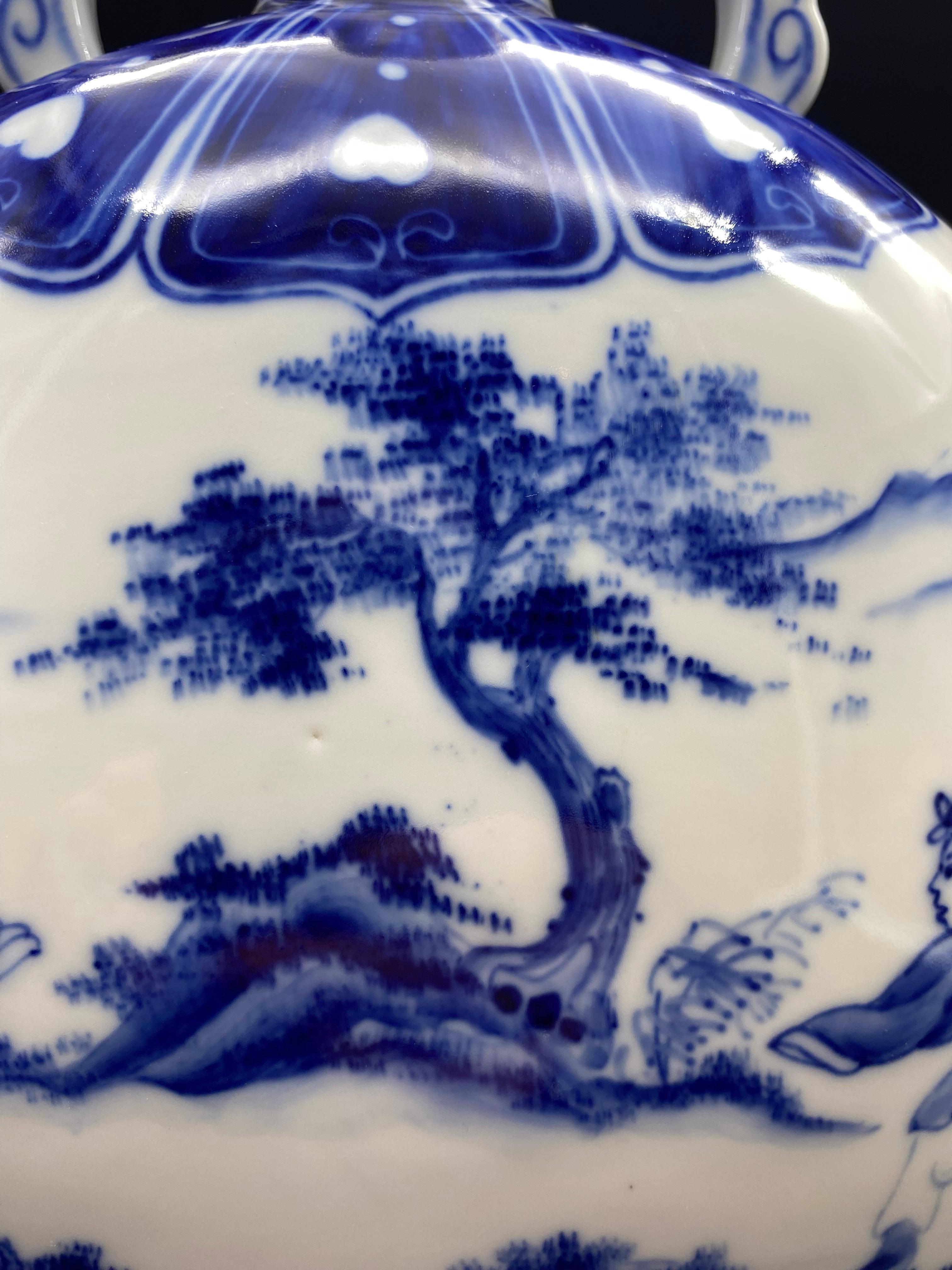 Porcelaine Magnifique vase gourde chinois en porcelaine blanche et bleue en vente