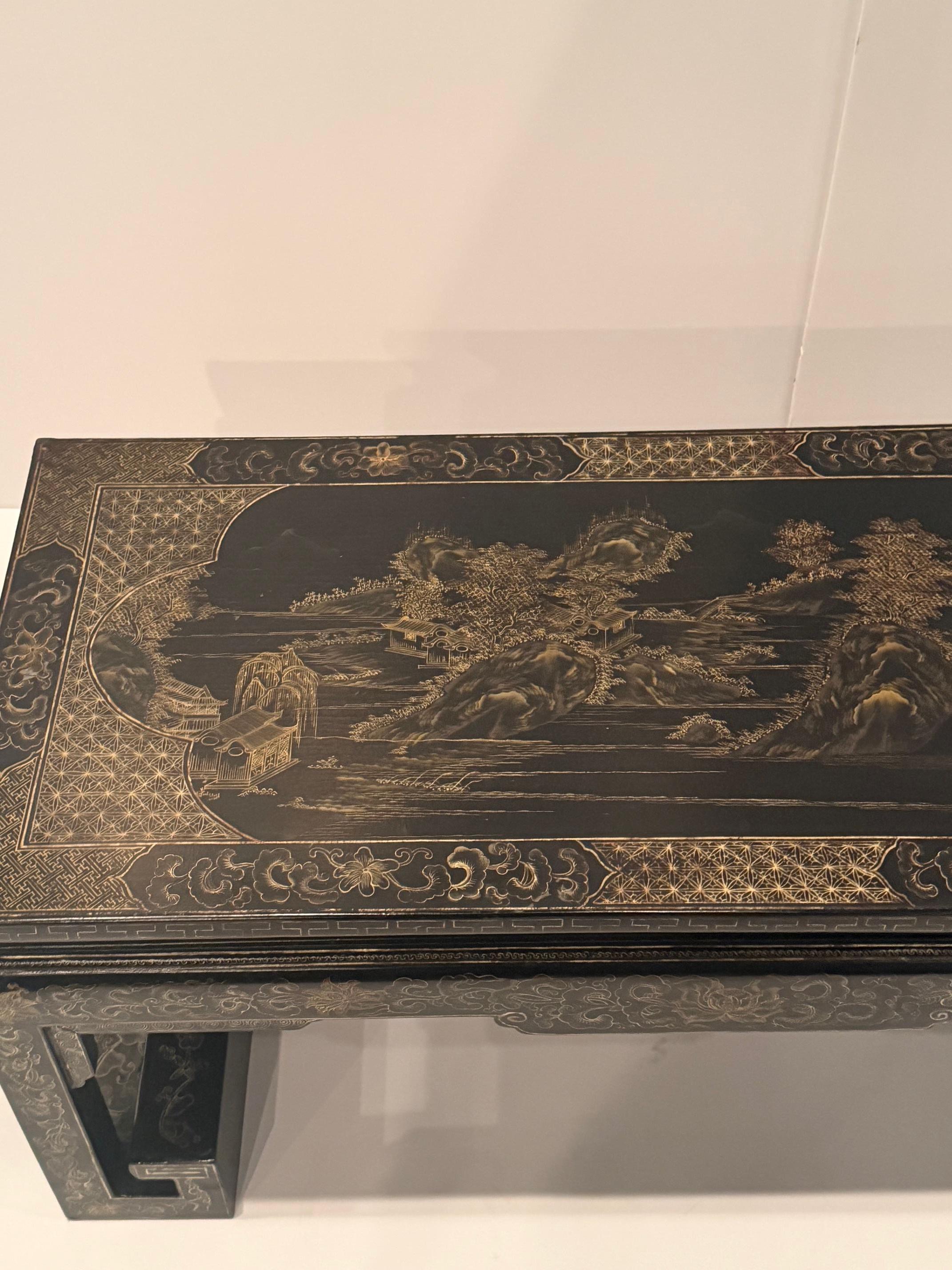 Bois Magnifique table basse chinoise laquée en vente