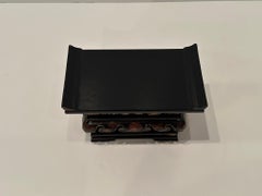 Beautiful Chinese Laquered Stand with Gilt Decoration